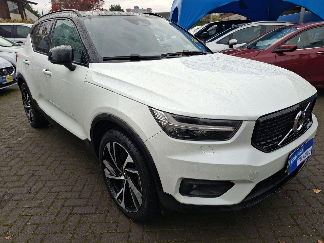 Station Wagon Volvo Xc40