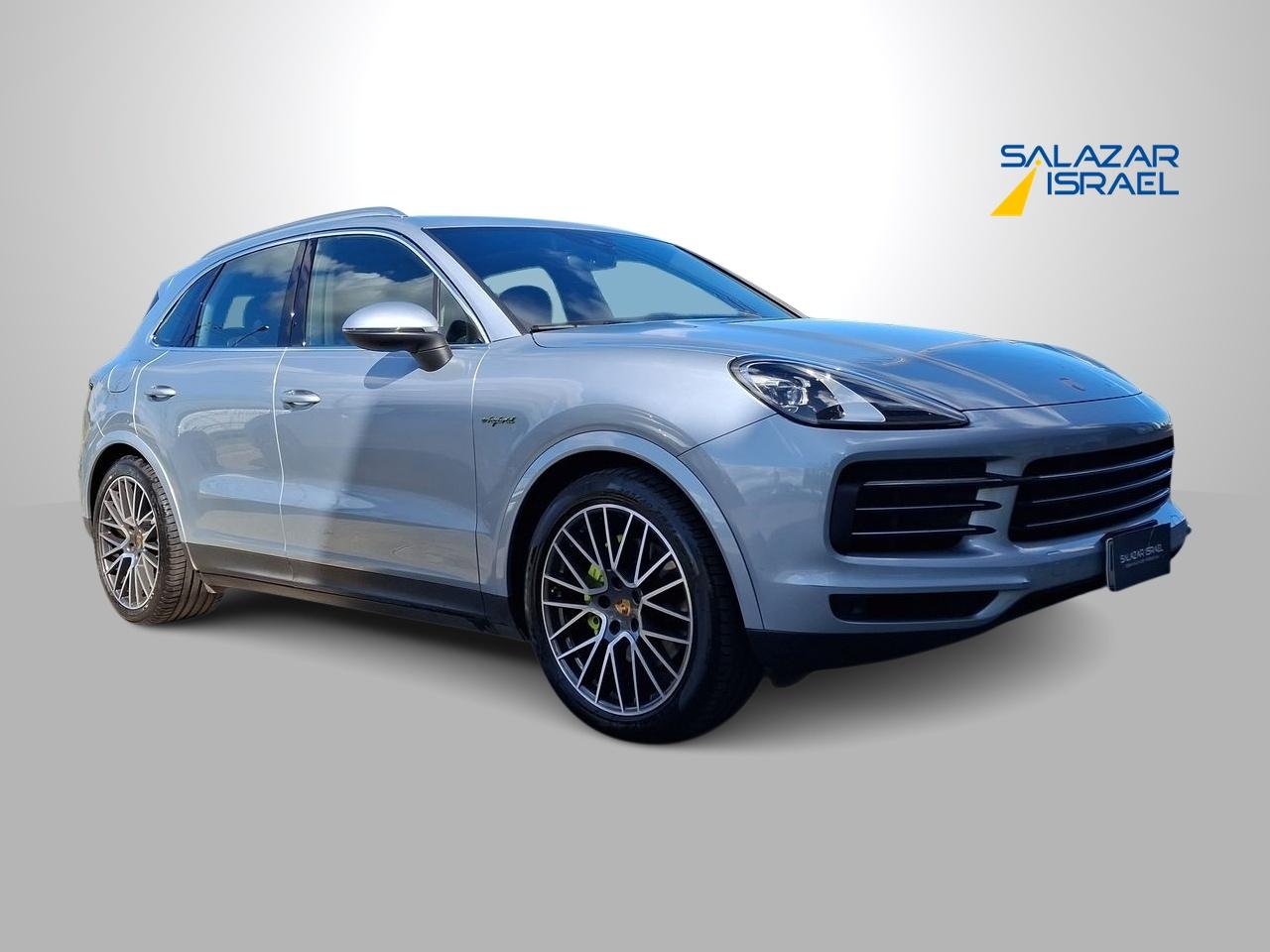 Station Wagon Porsche Cayenne