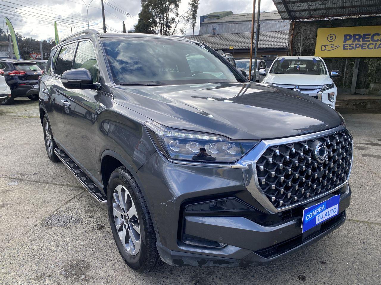 Station Wagon Ssangyong New Rexton