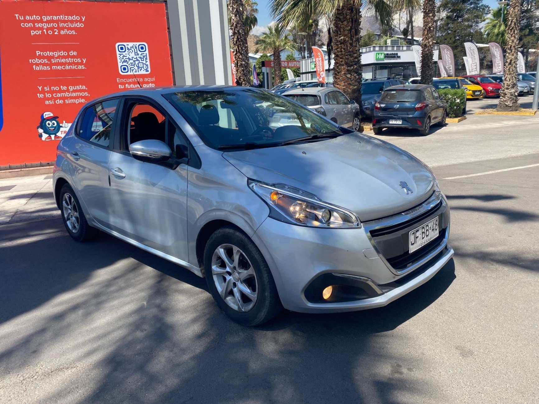 Hatchback Peugeot 208