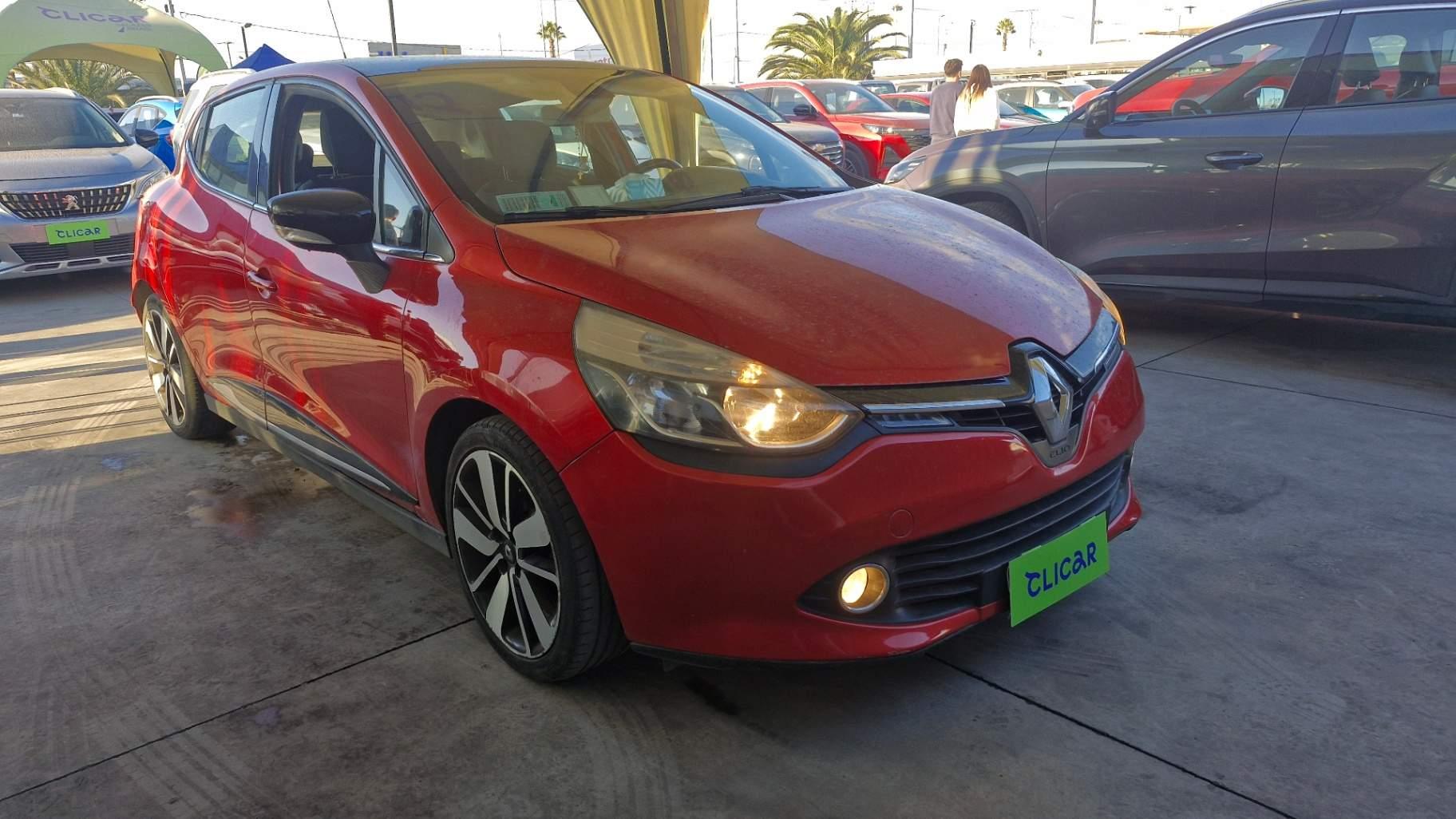 Automovil Renault Clio