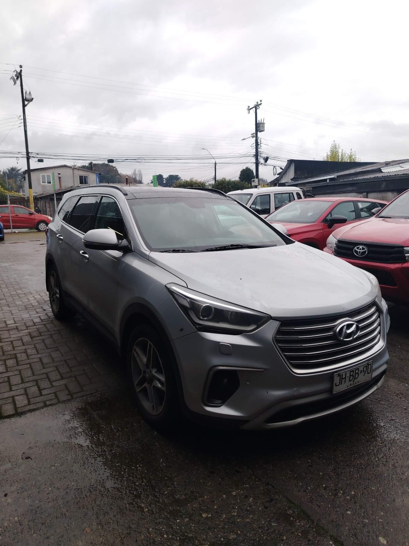 Suv Hyundai Grand Santa Fe