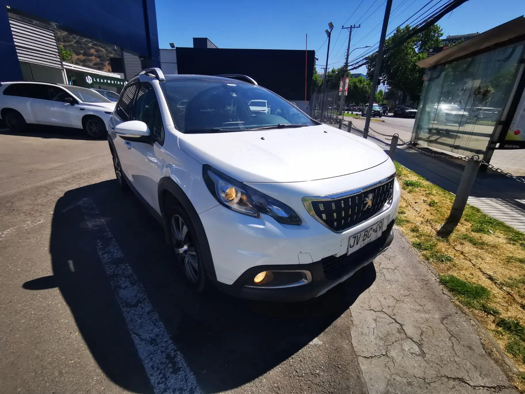 Station Wagon Peugeot 2008