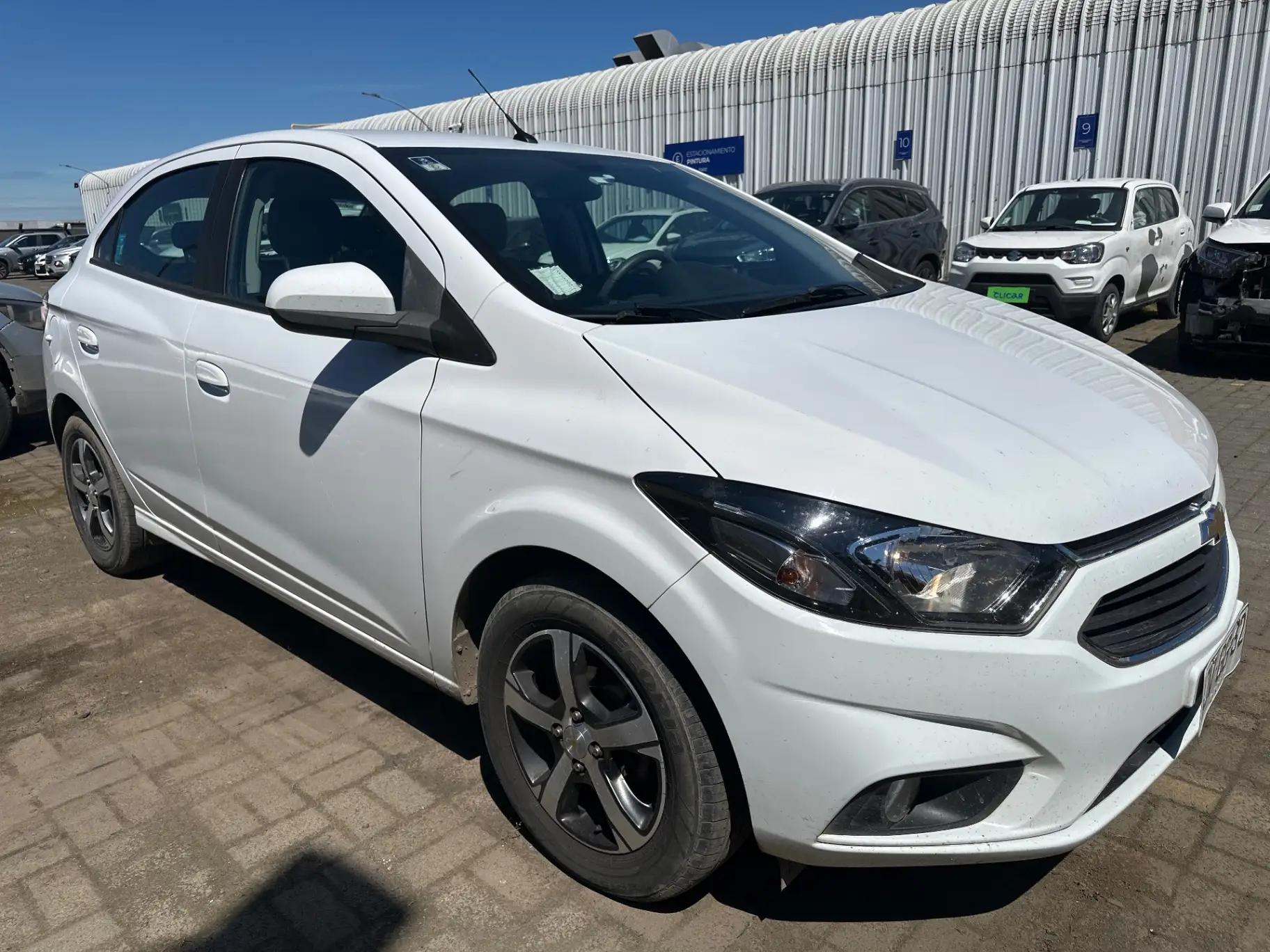 Automovil Chevrolet Onix Turbo