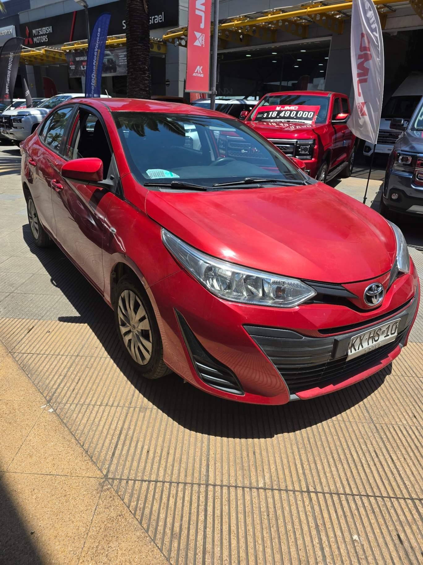 Automovil Toyota Yaris