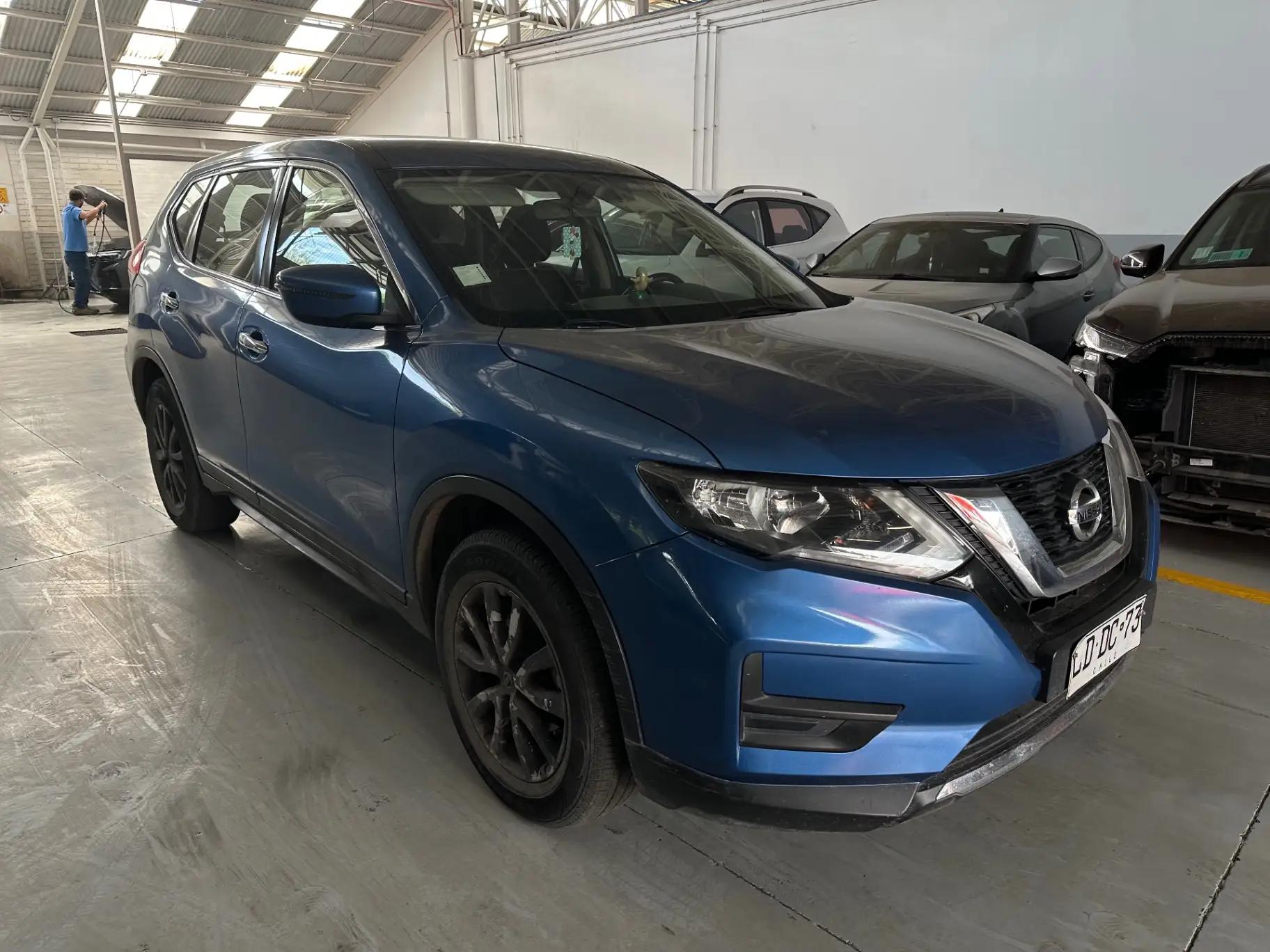 Station Wagon Nissan X-trail