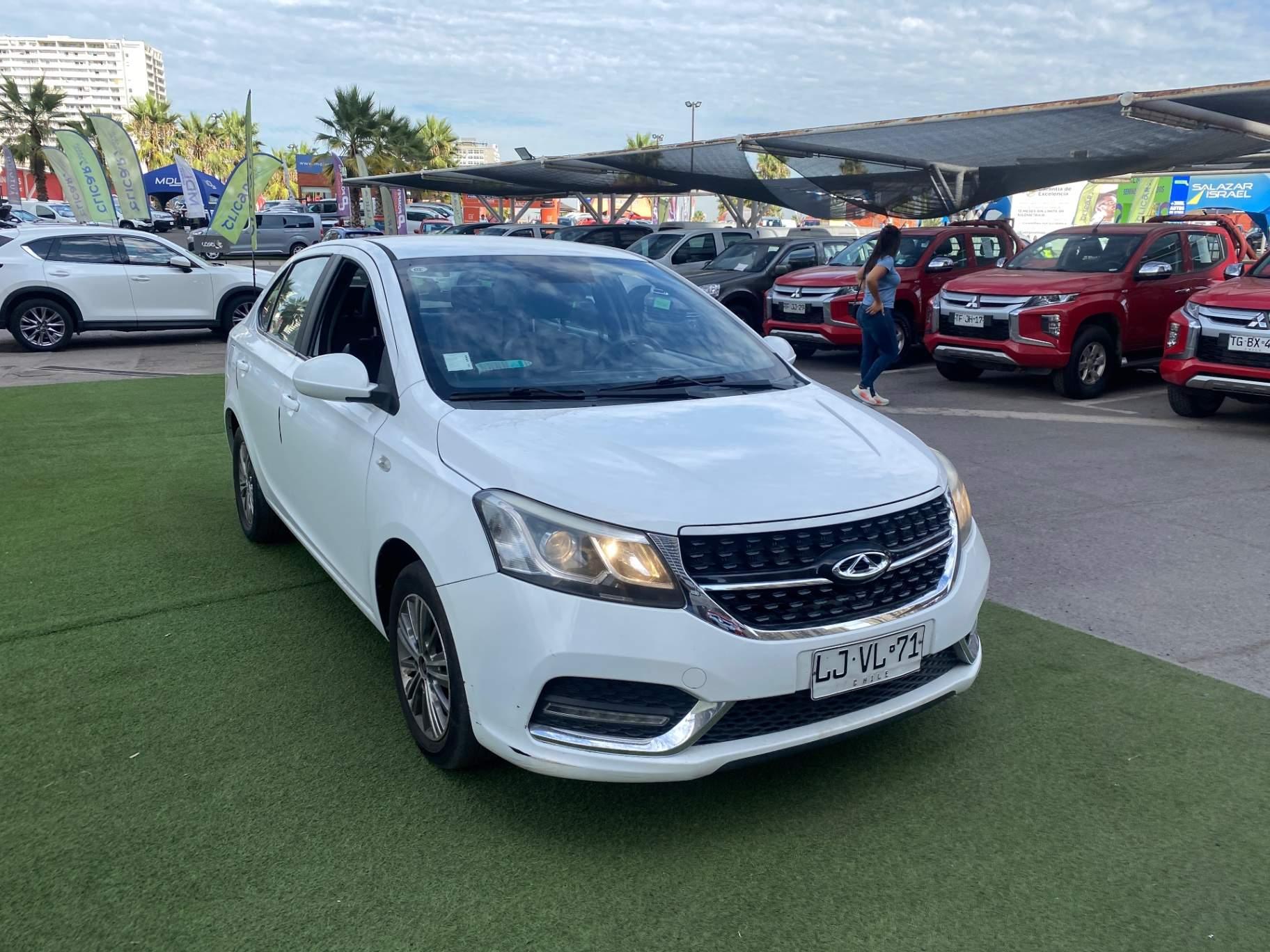 Automovil Chery Arrizo 3