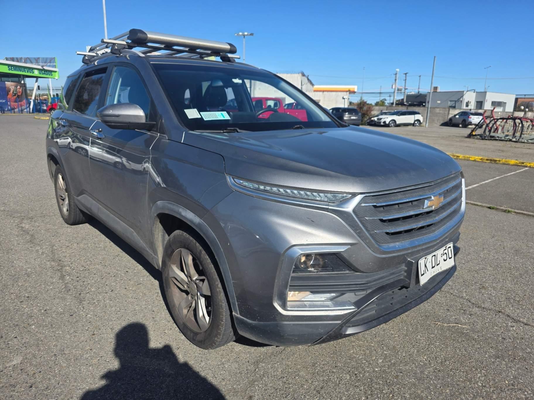 Station Wagon Chevrolet Captiva
