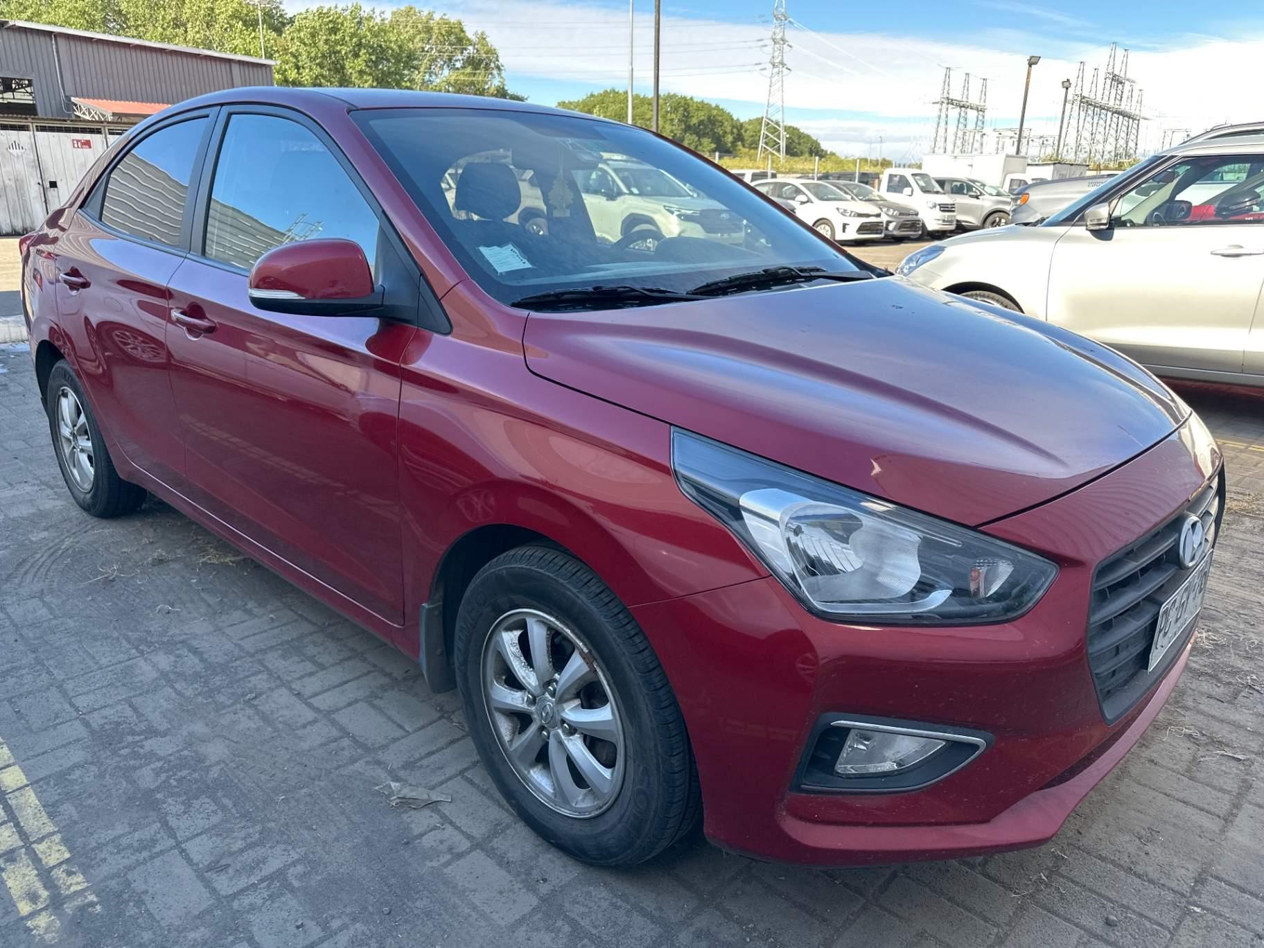 Automovil Hyundai Verna