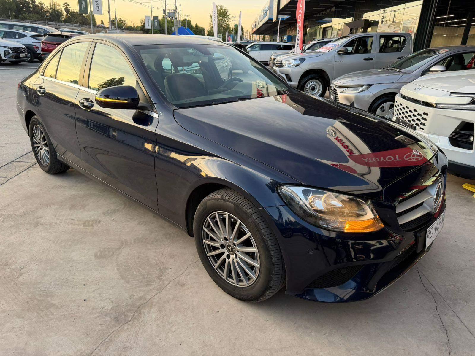 Automovil Mercedes Benz C 180