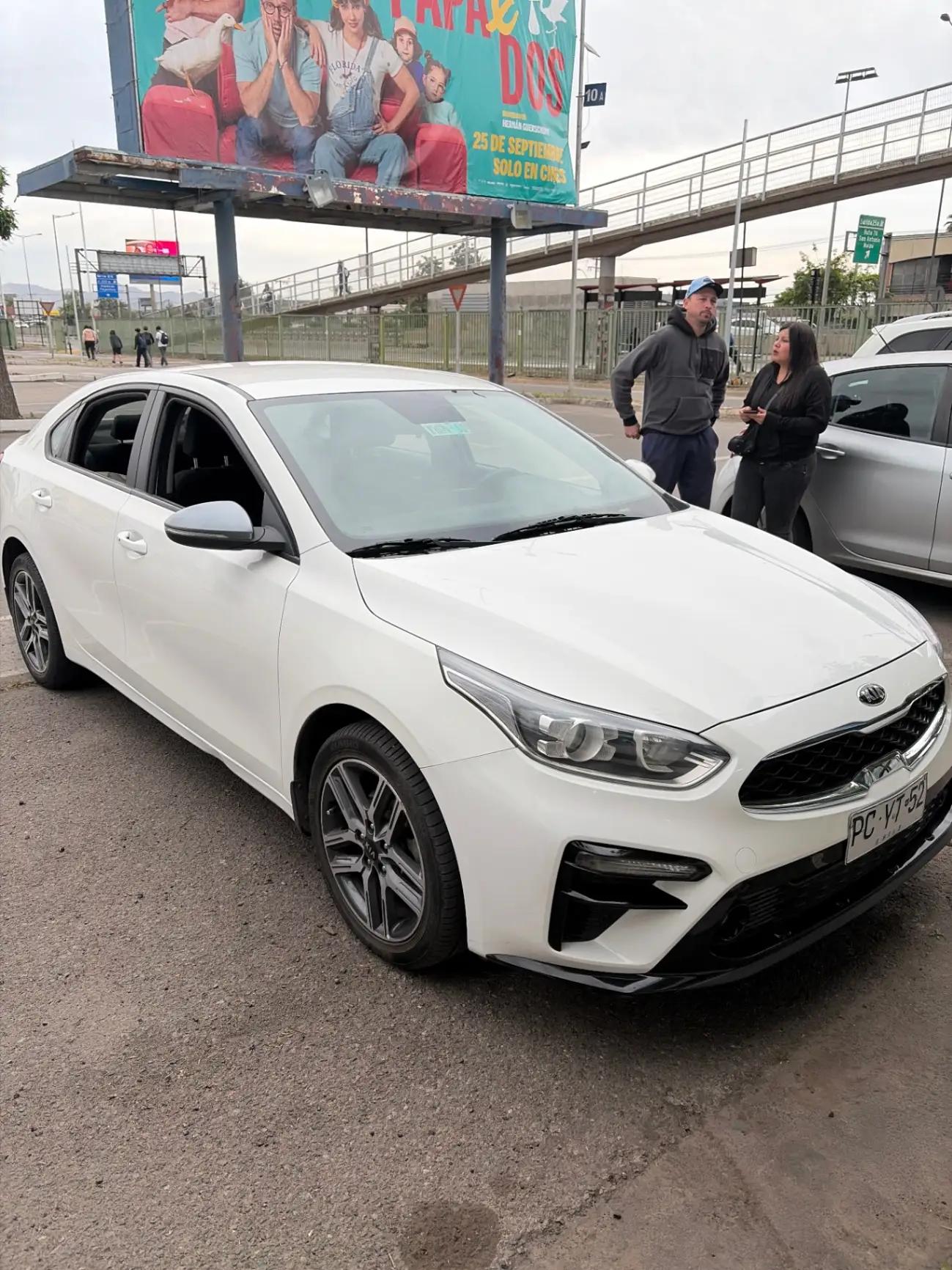 Automovil Kia Cerato