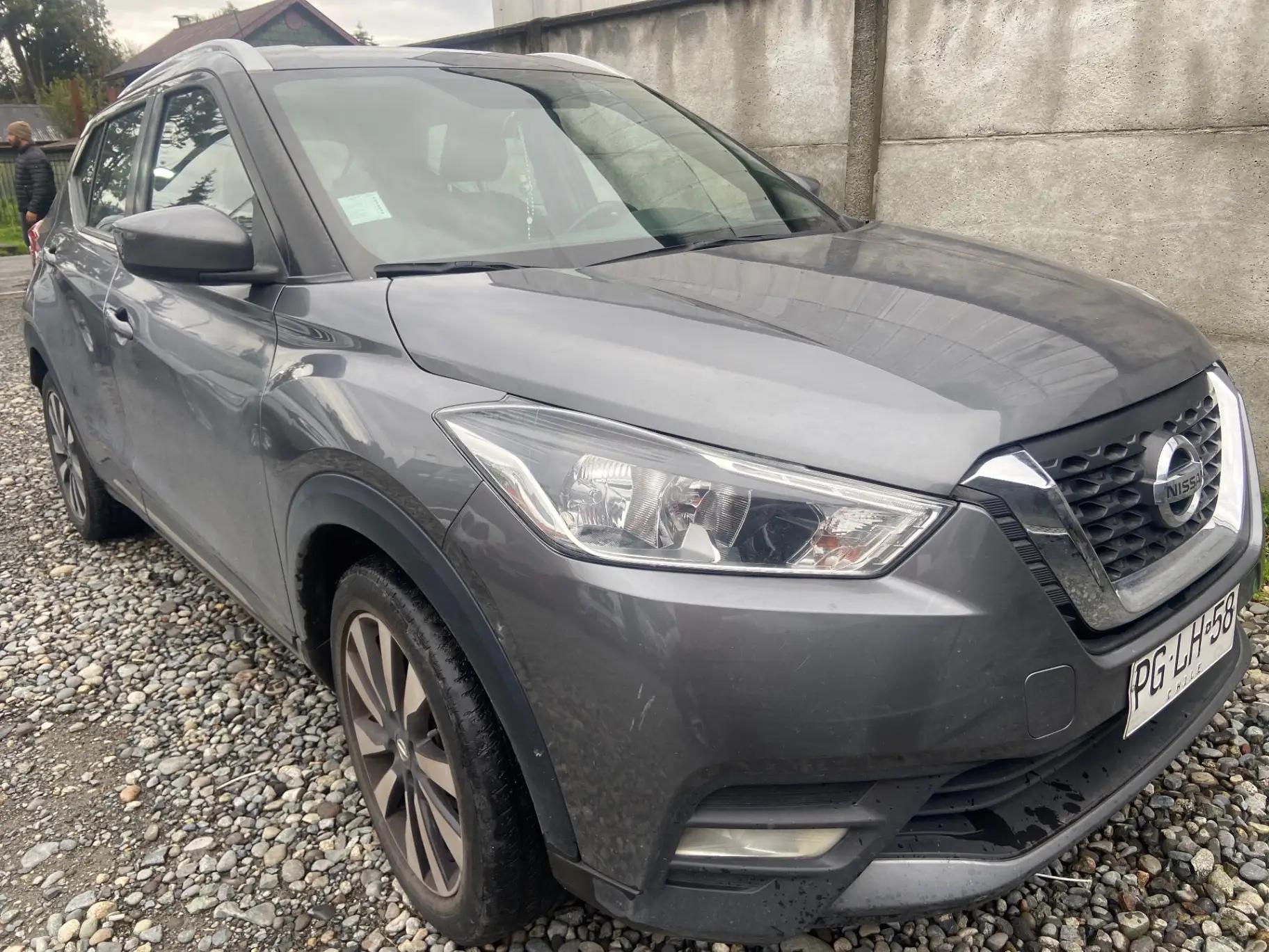 Station Wagon Nissan Kicks