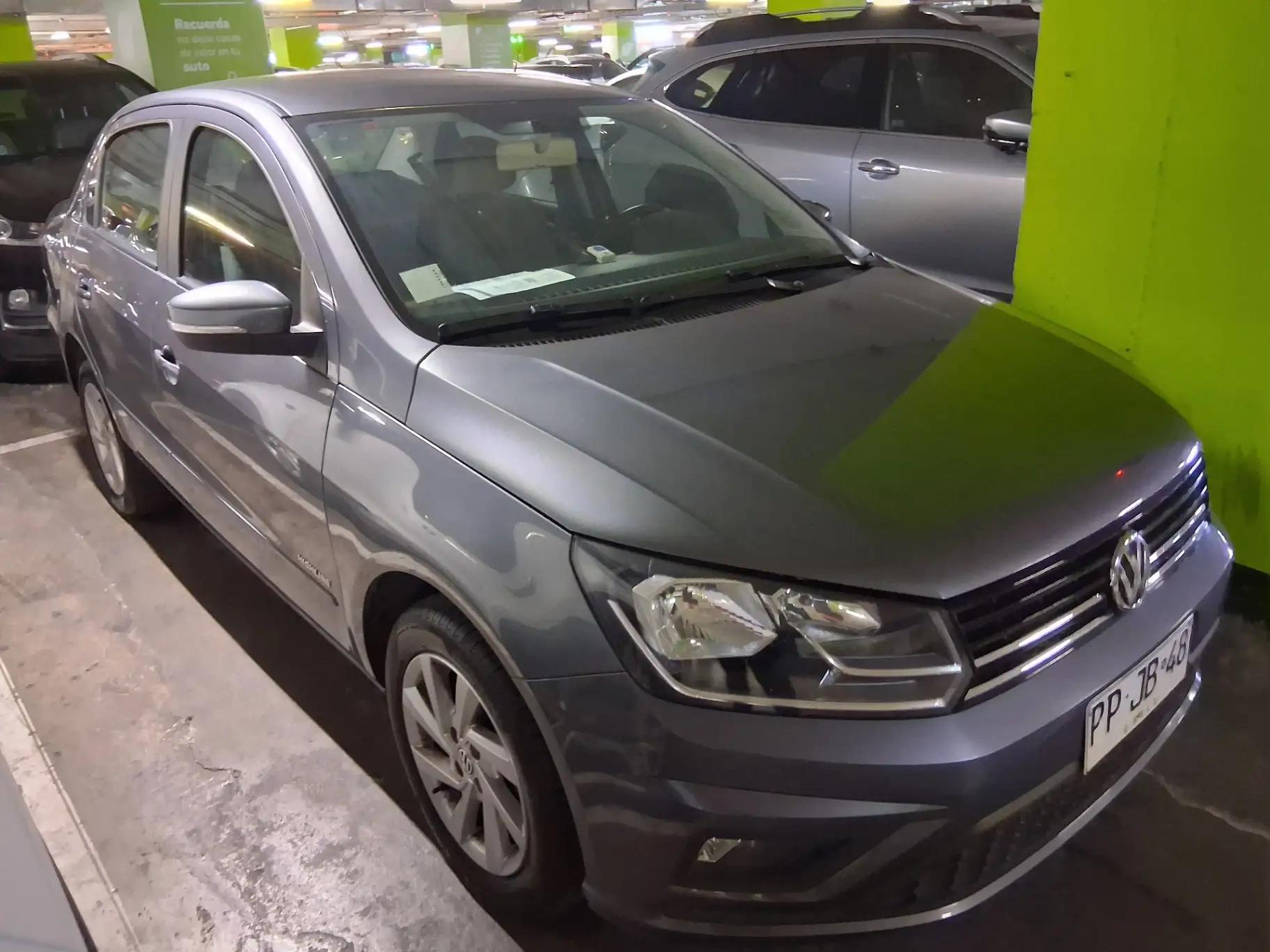 Automovil Volkswagen Voyage