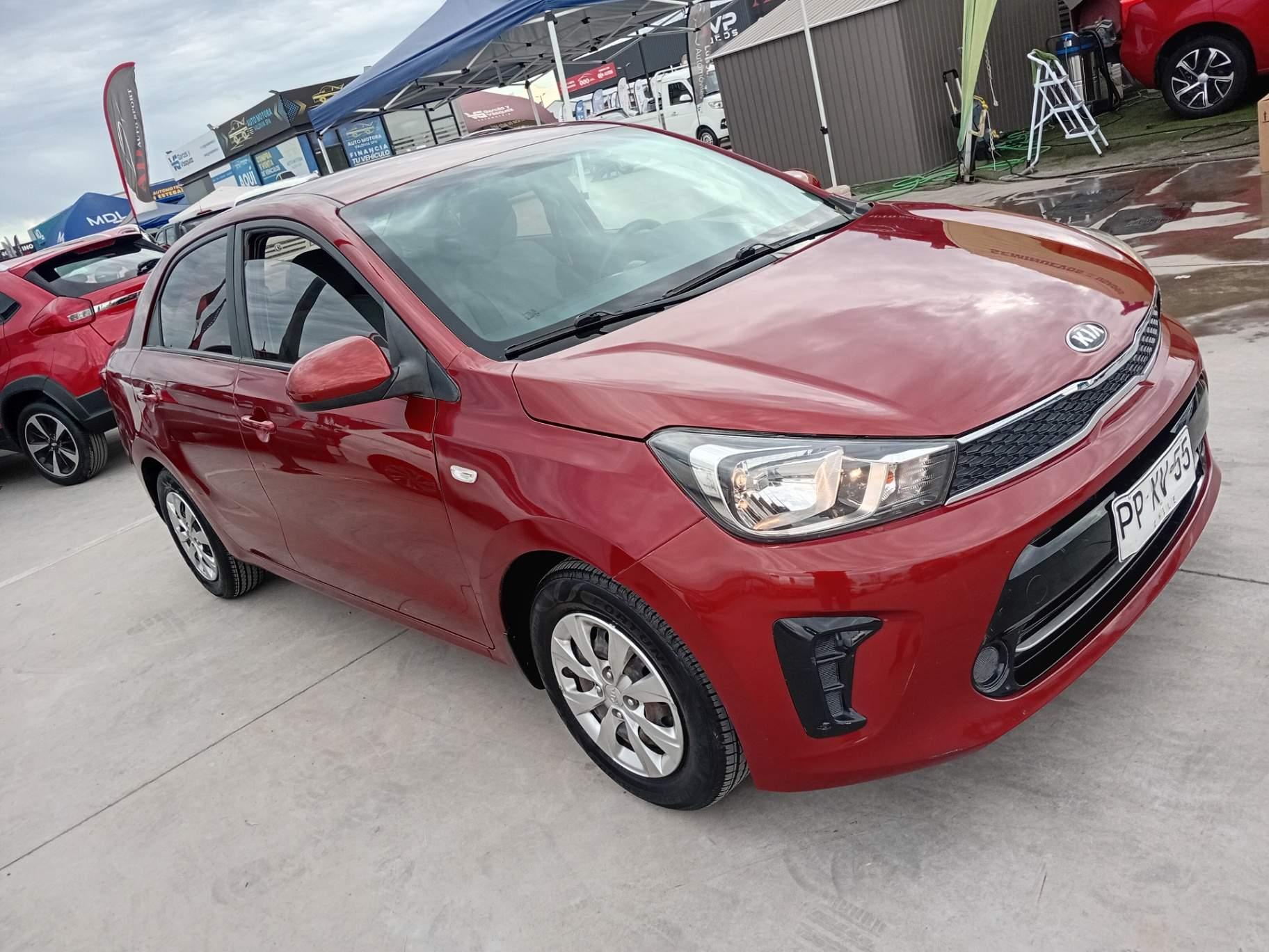 Automovil Kia Soluto