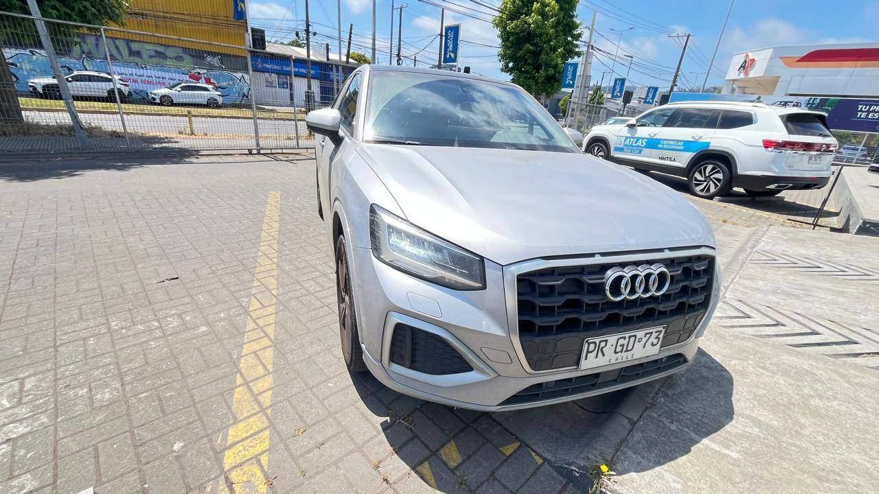 Station Wagon Audi Q2