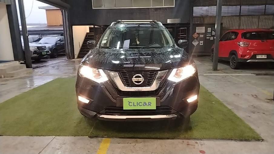 Station Wagon Nissan X-trail
