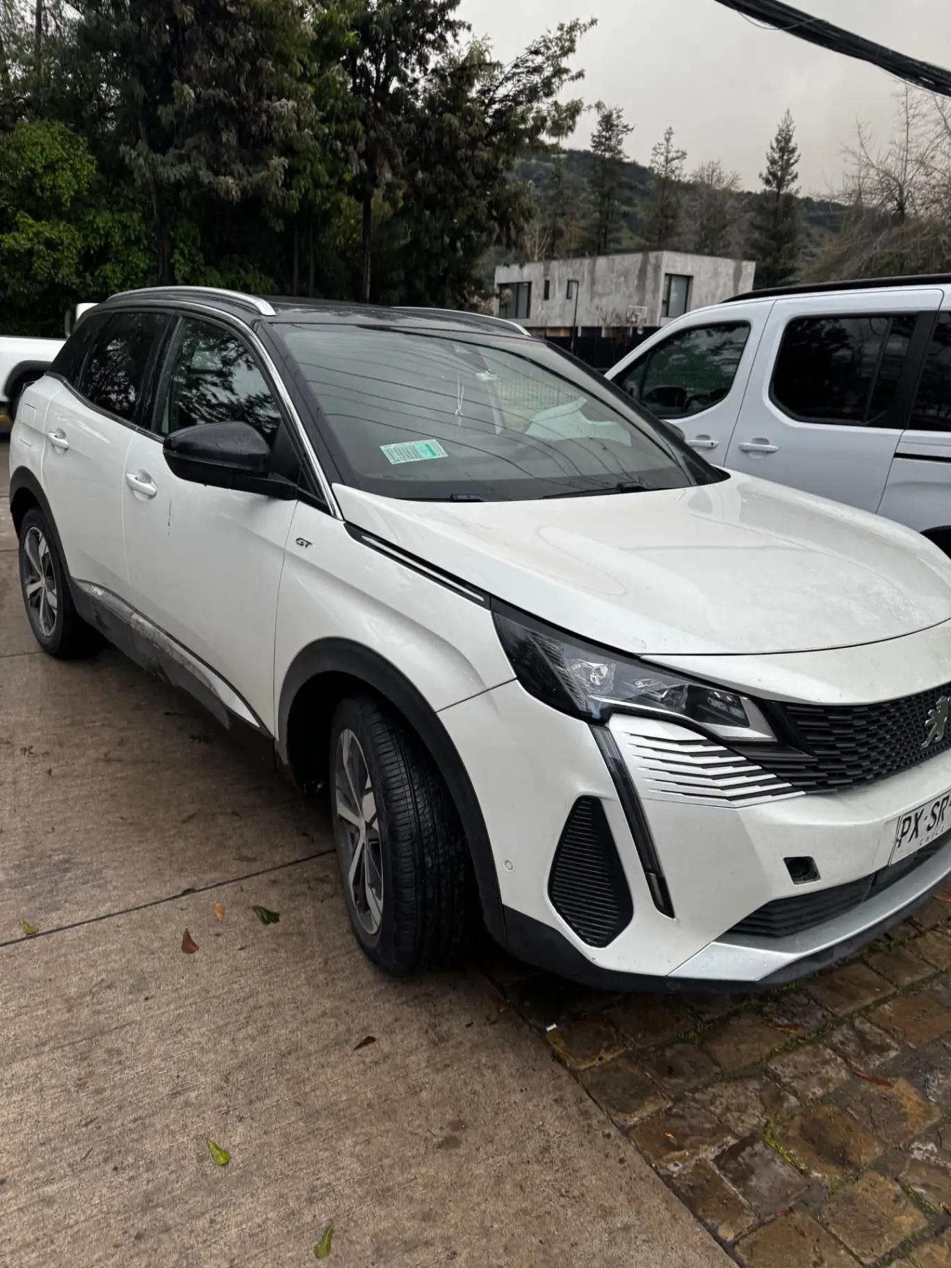 Station Wagon Peugeot 3008