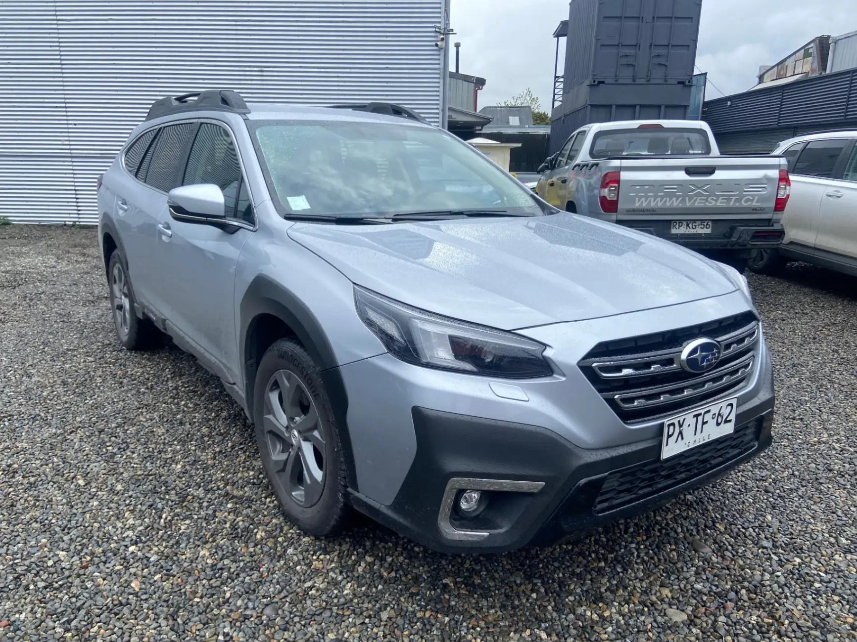 Station Wagon Subaru Outback