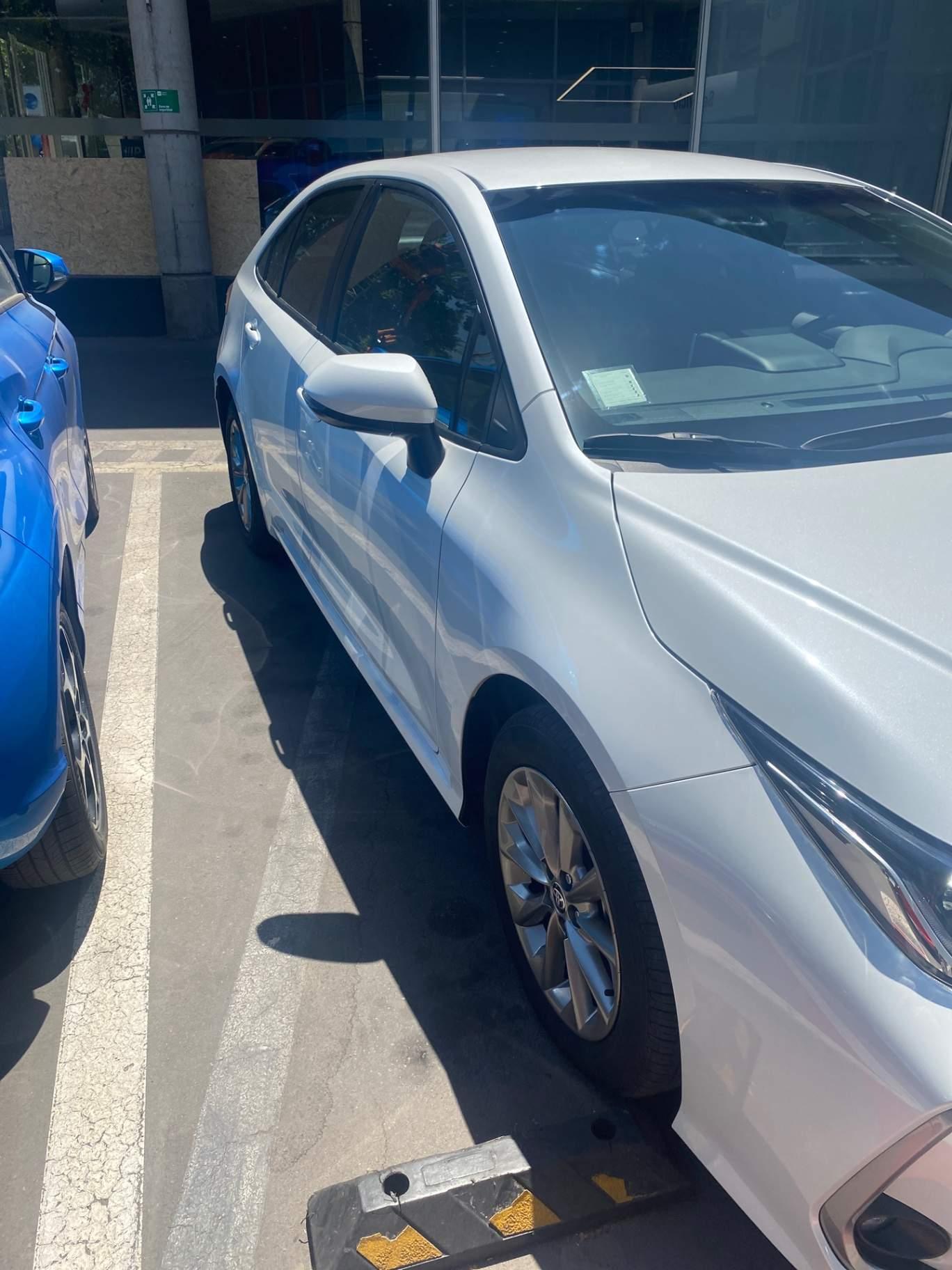 Automovil Toyota Corolla