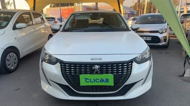 Automovil Peugeot 208