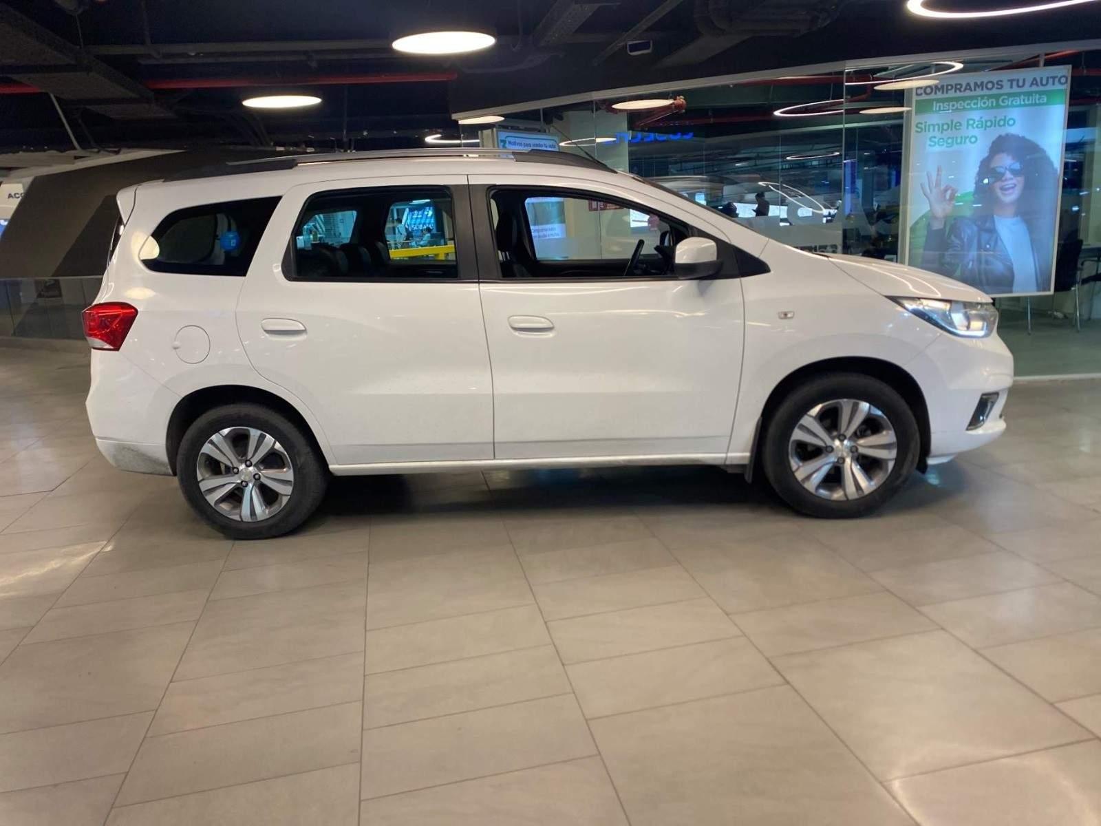 Station Wagon Chevrolet Spin