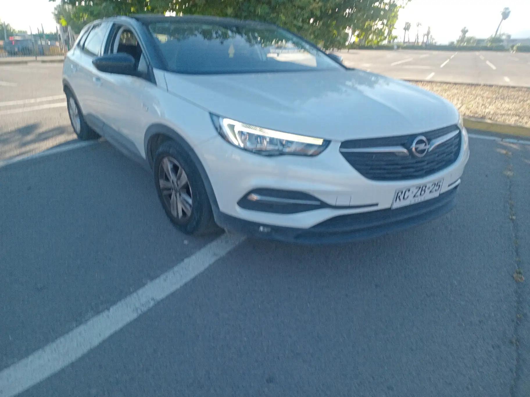 Station Wagon Opel Grandland