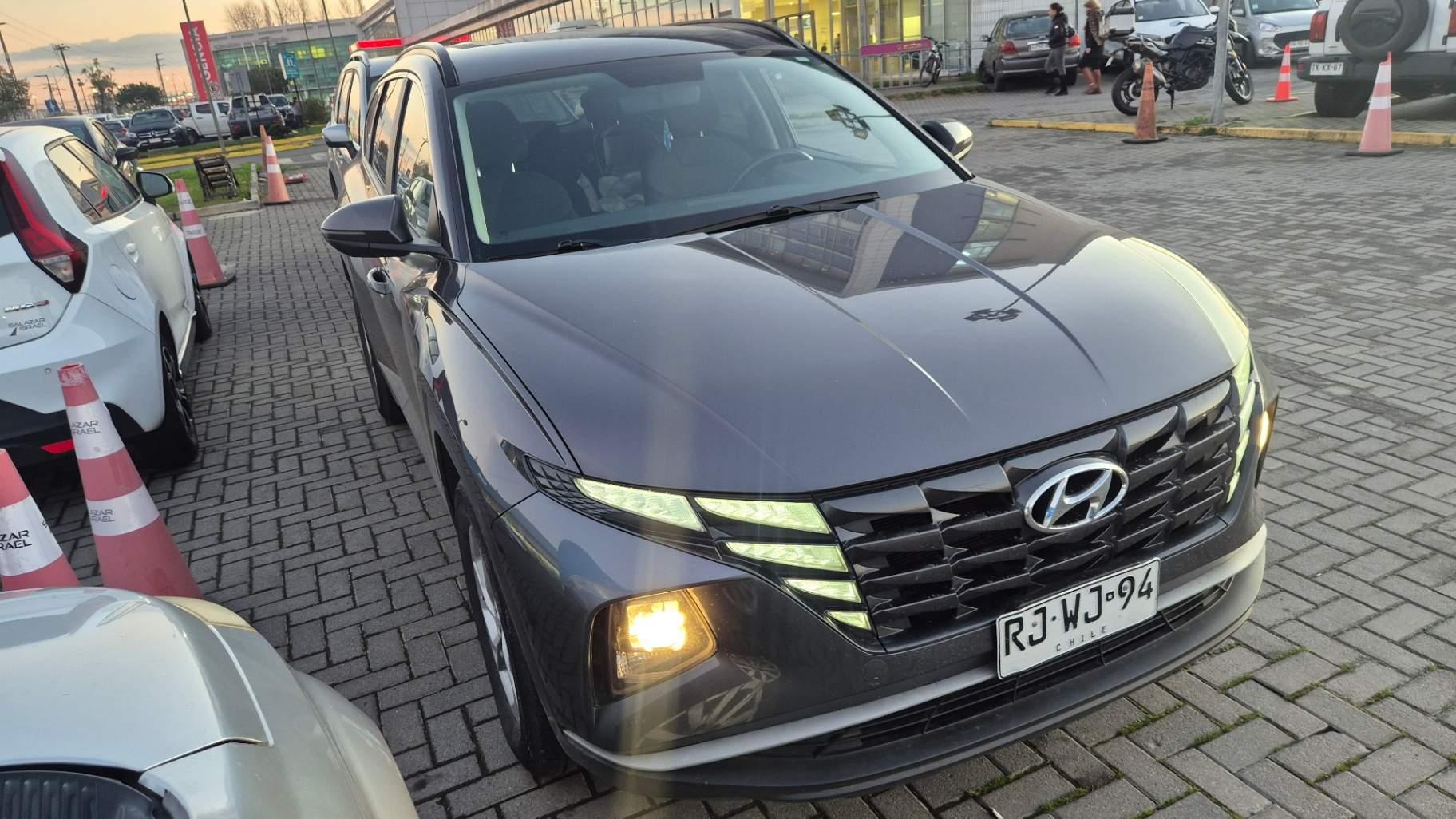 Station Wagon Hyundai Tucson
