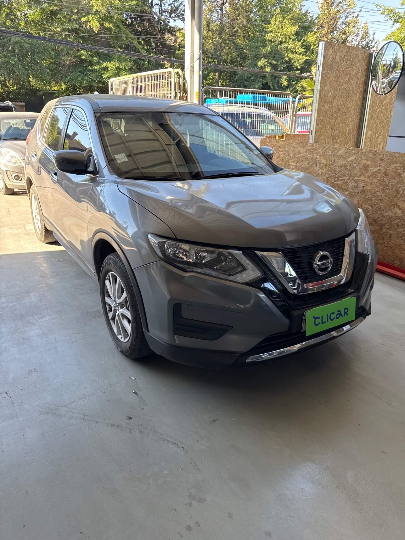 Station Wagon Nissan X-trail