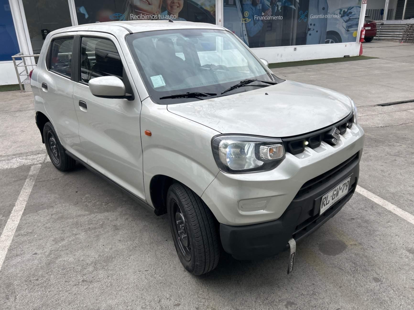 Automovil Suzuki Spresso