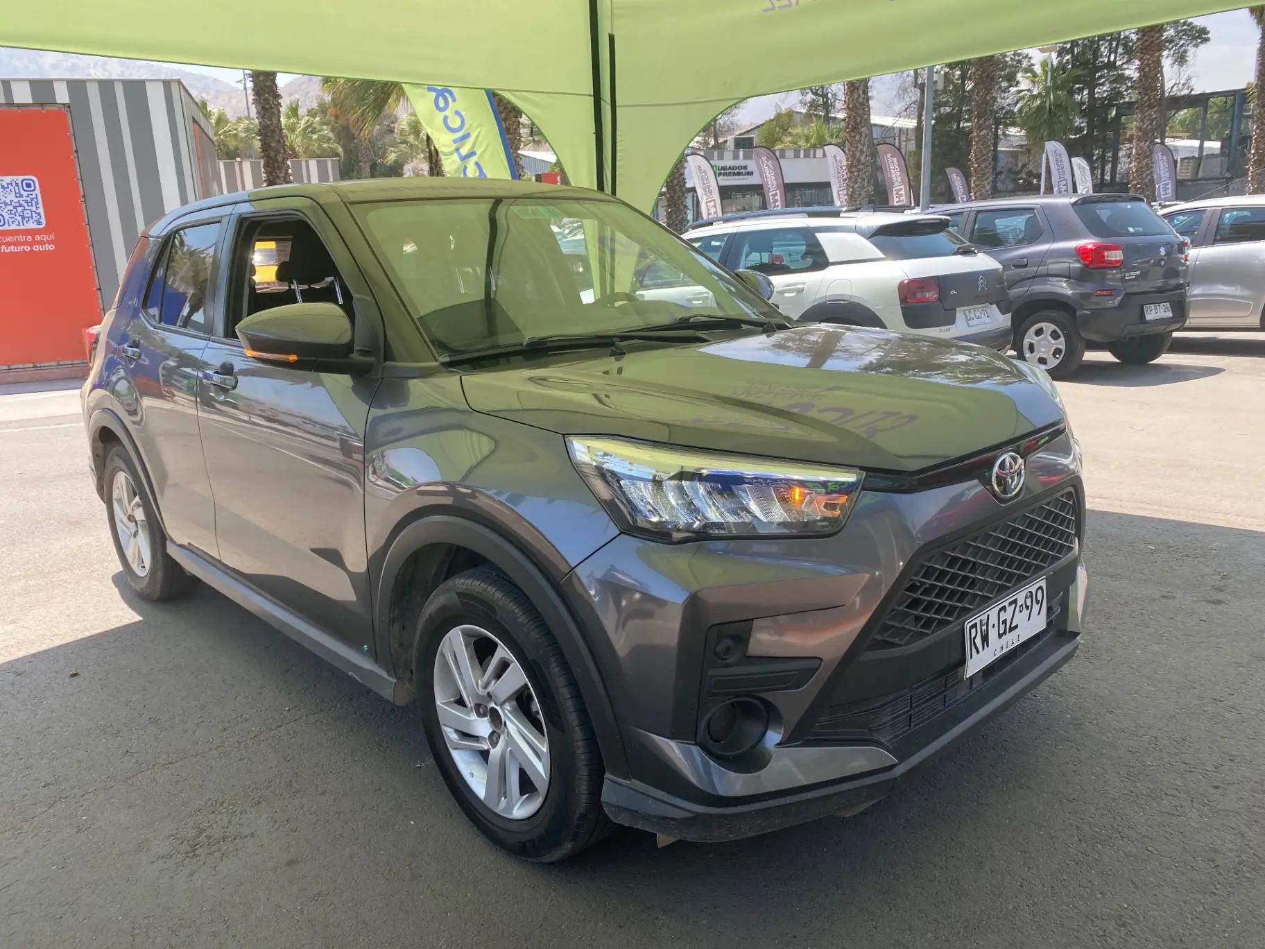 Hatchback Toyota Raize