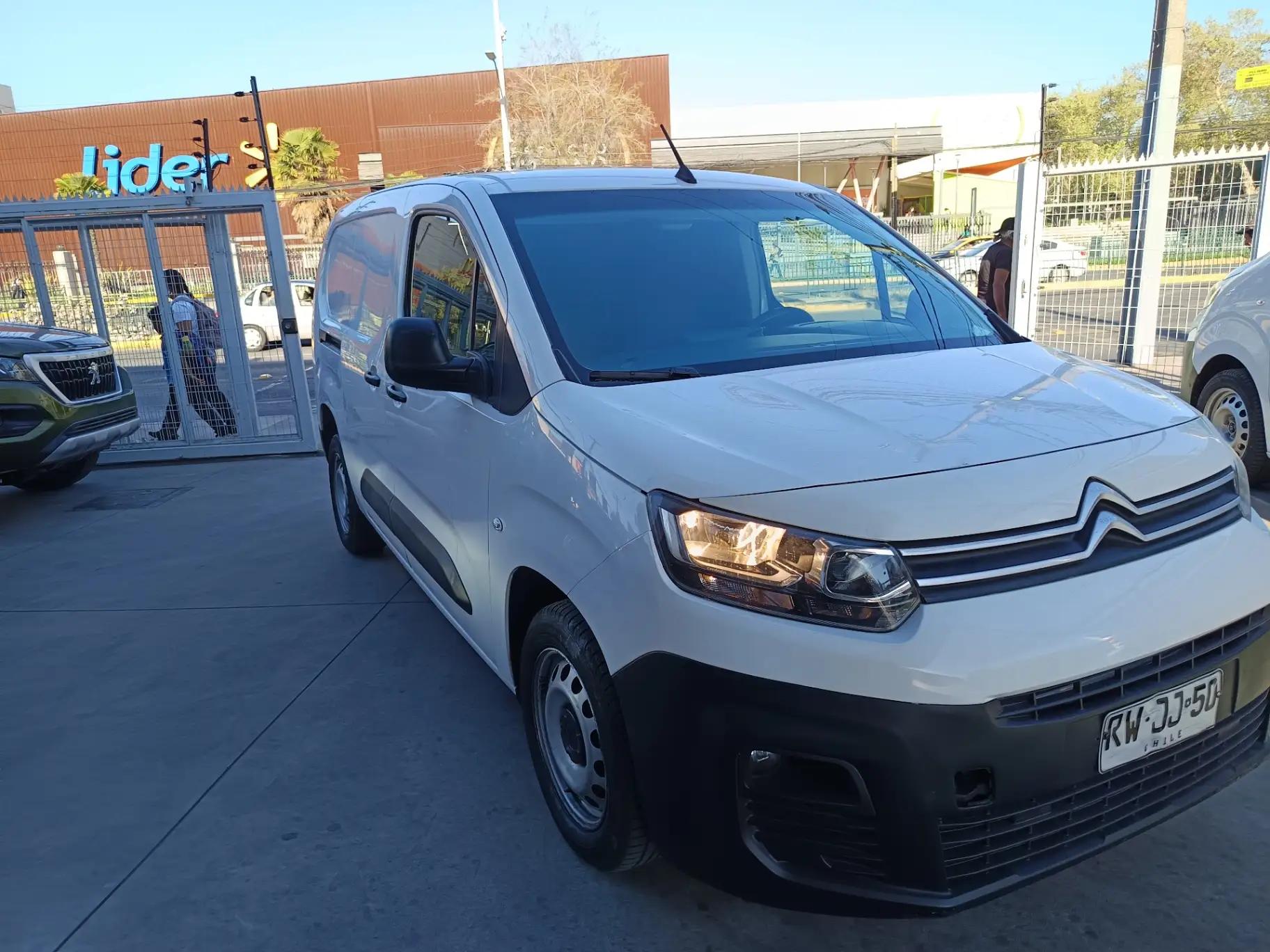 Furgon Citroen Berlingo