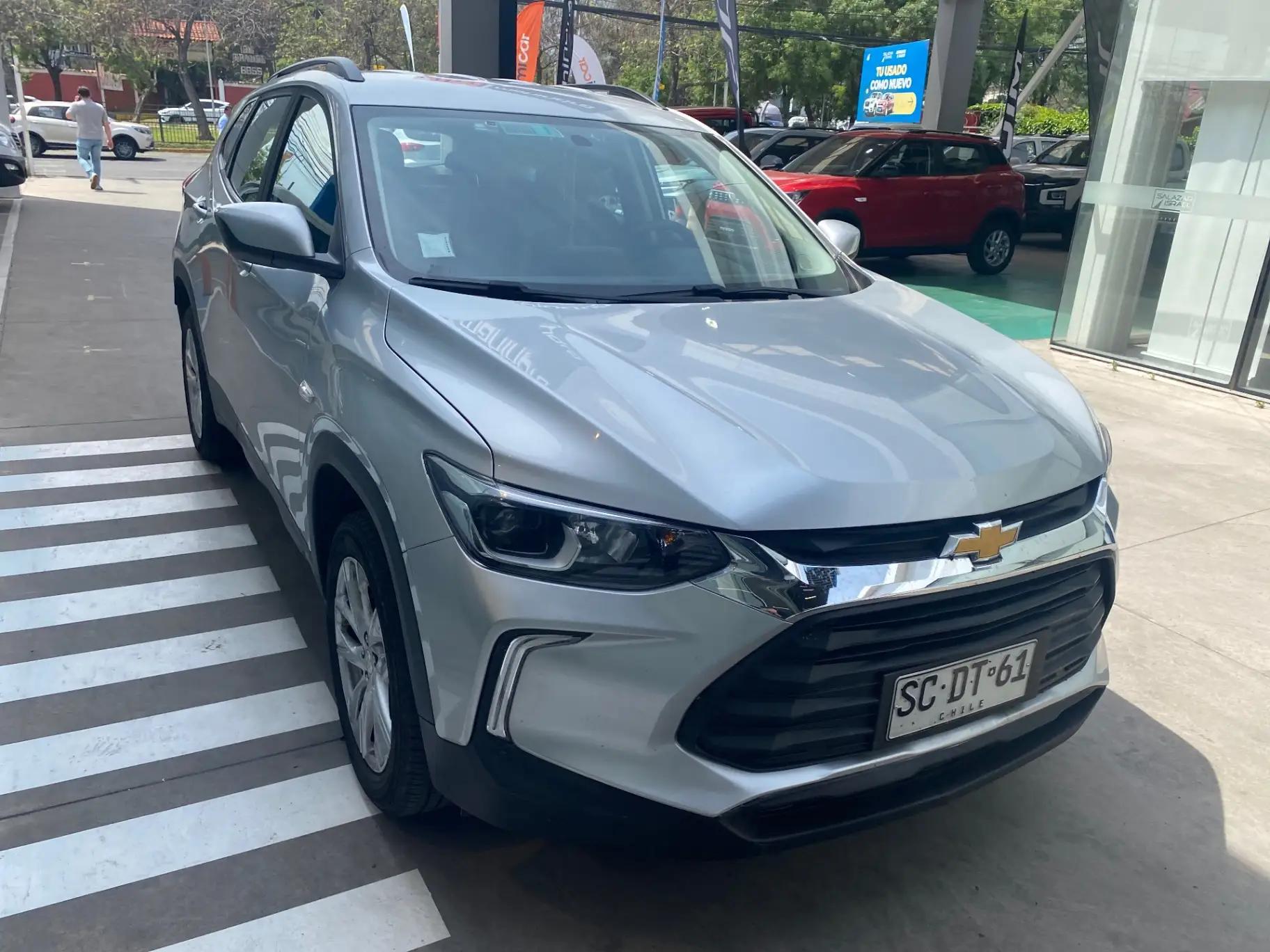 Station Wagon Chevrolet Tracker