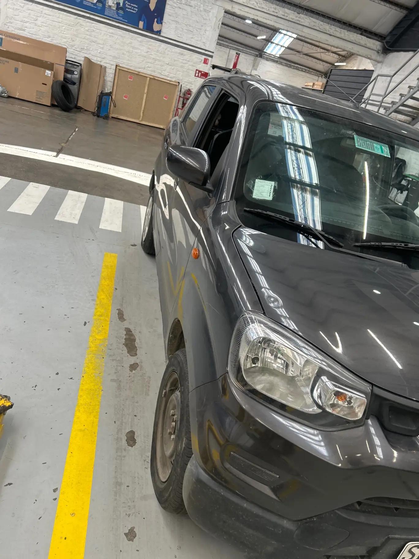 Automovil Suzuki Spresso