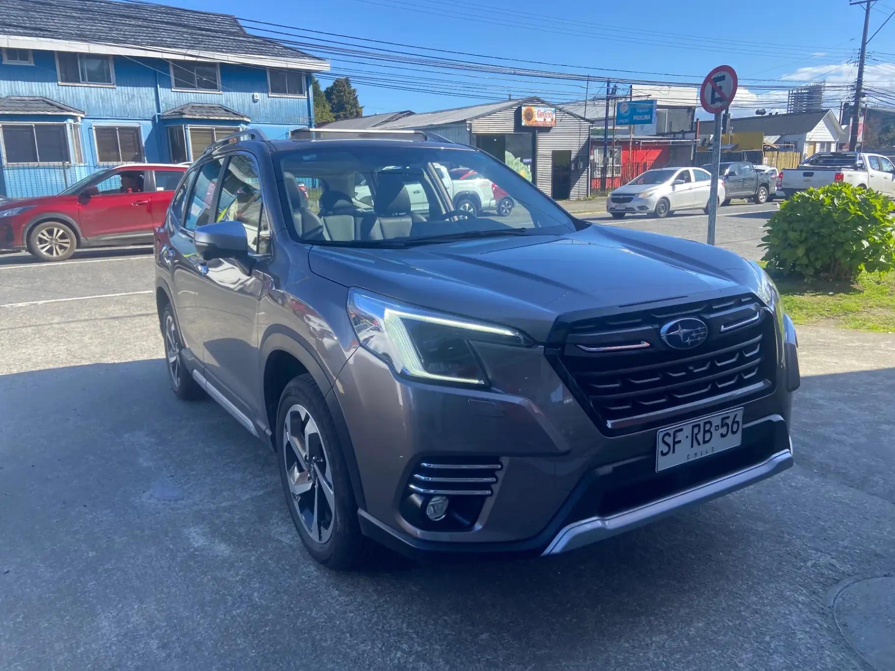 Station Wagon Subaru Forester