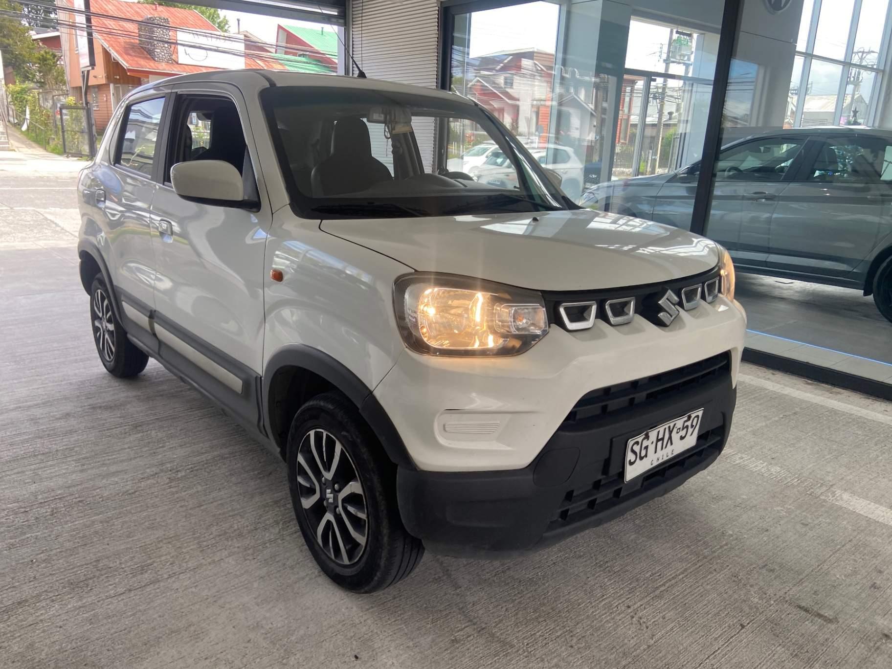 Hatchback Suzuki Spresso