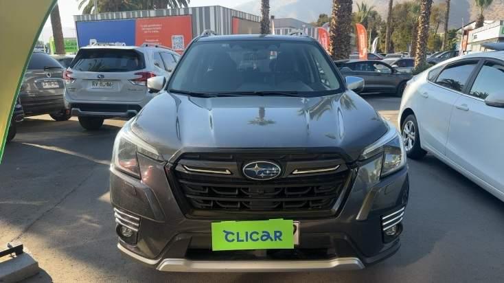 Station Wagon Subaru Forester