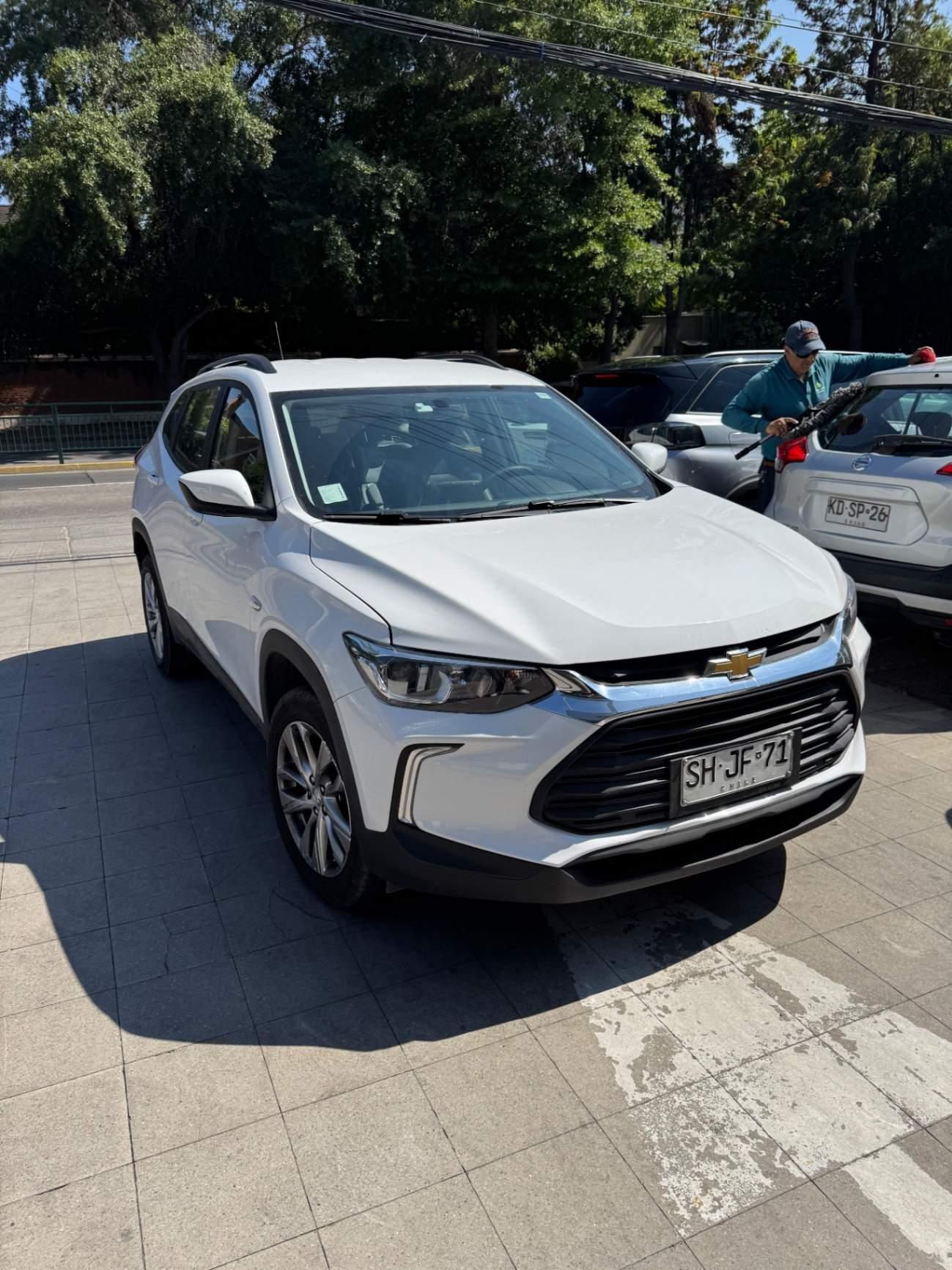 Station Wagon Chevrolet Tracker