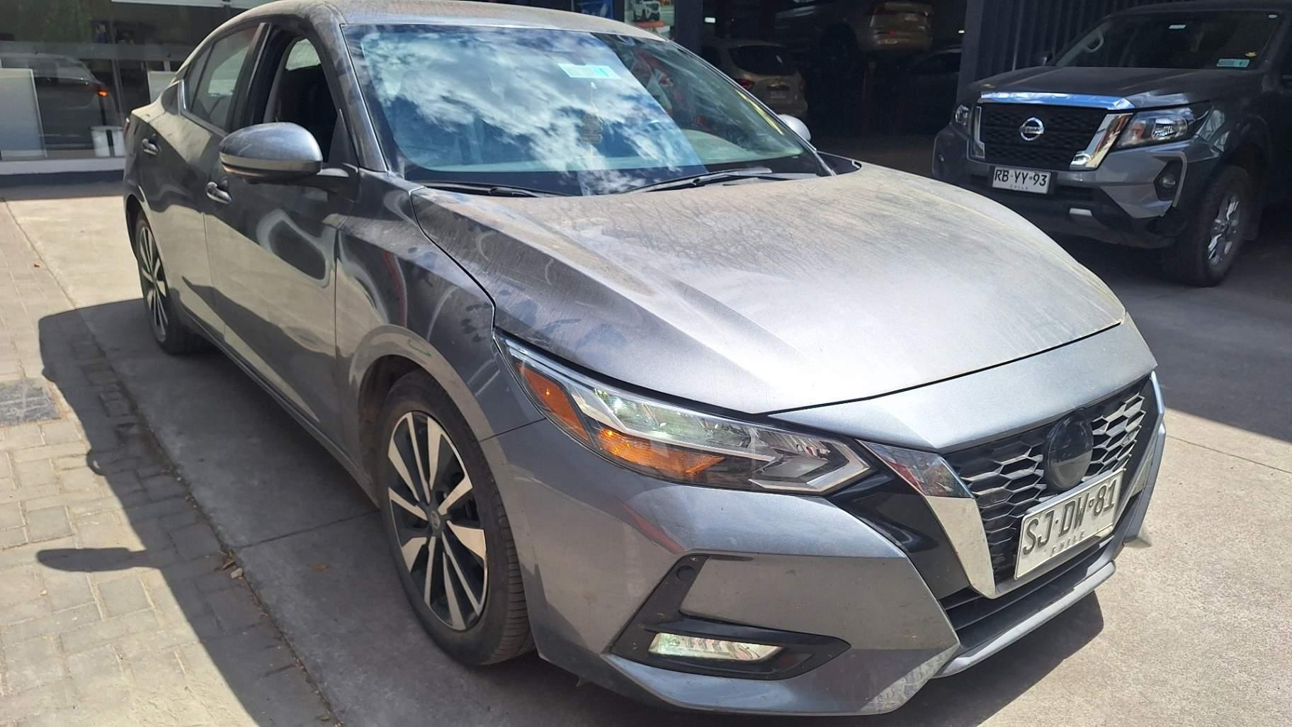 Automovil Nissan Sentra