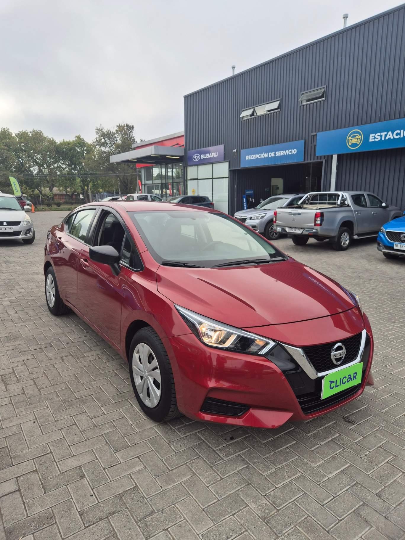 Automovil Nissan Versa