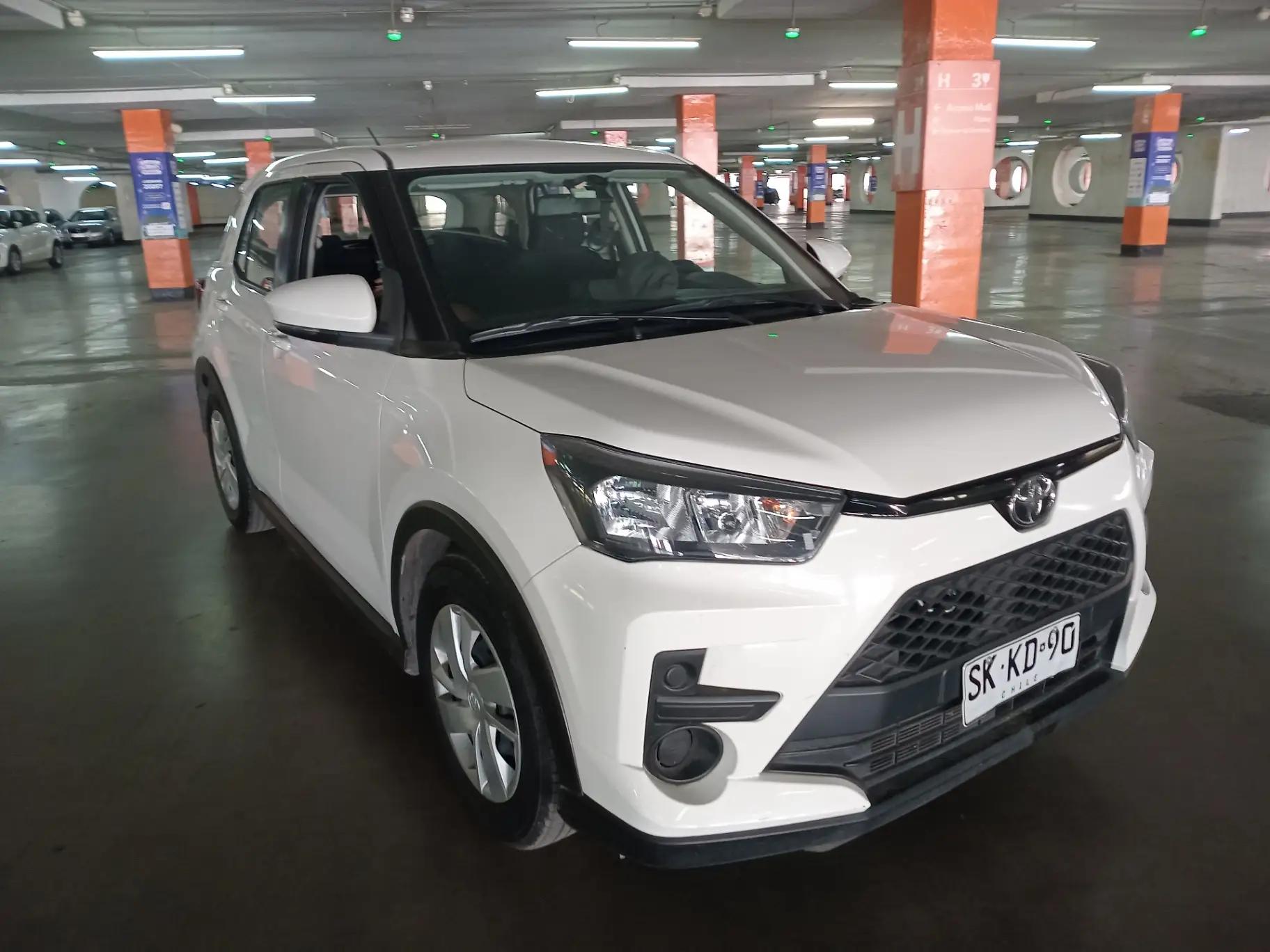 Station Wagon Toyota Raize