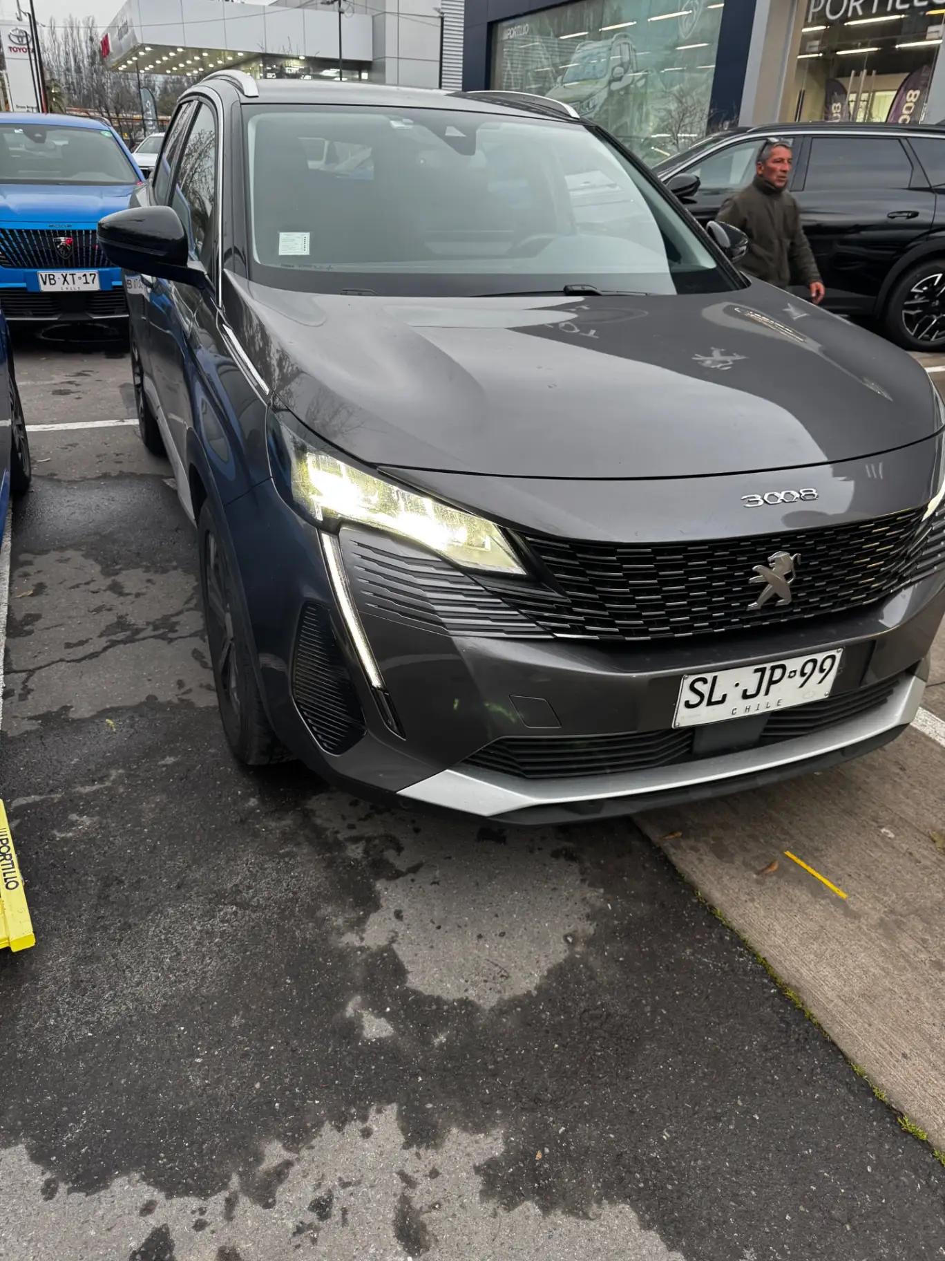 Station Wagon Peugeot 3008