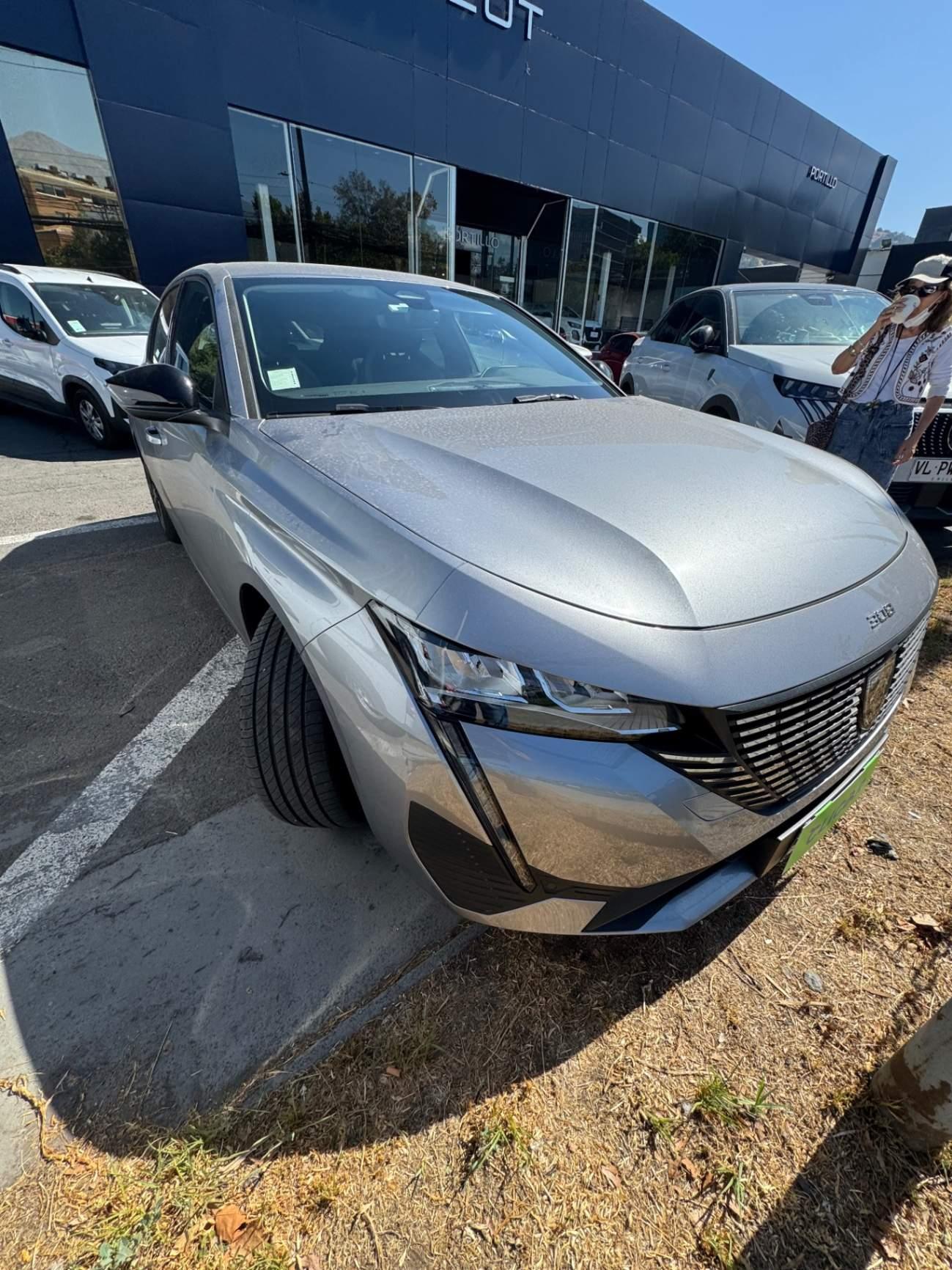 Automovil Peugeot 308