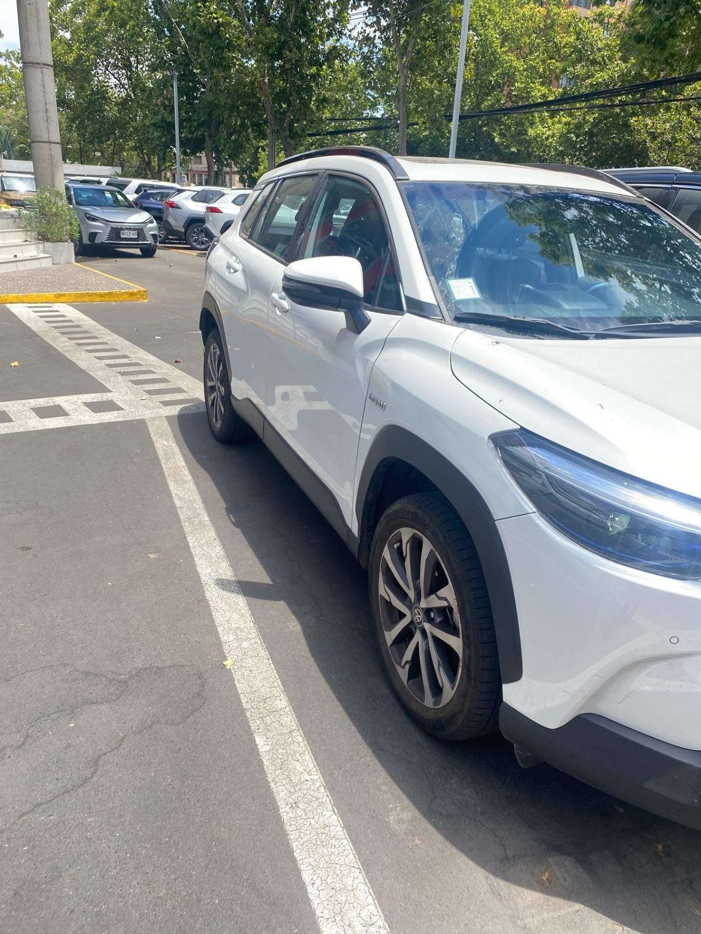 Station Wagon Toyota Corolla Cross