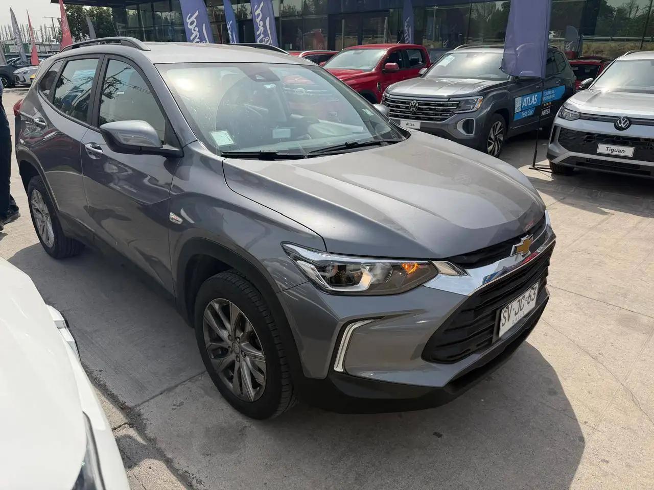 Station Wagon Chevrolet Tracker