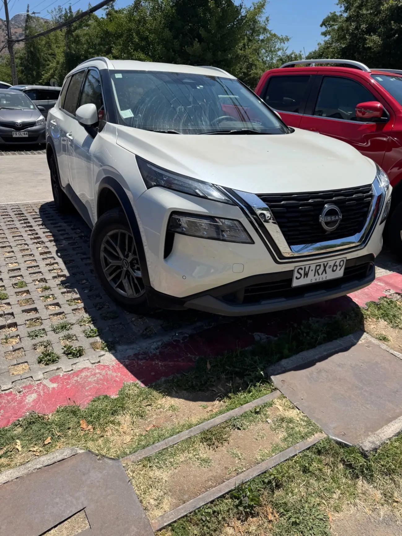 Station Wagon Nissan X-trail