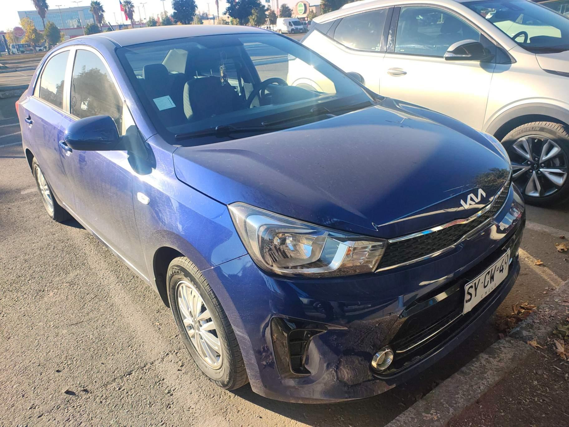 Automovil Kia Soluto