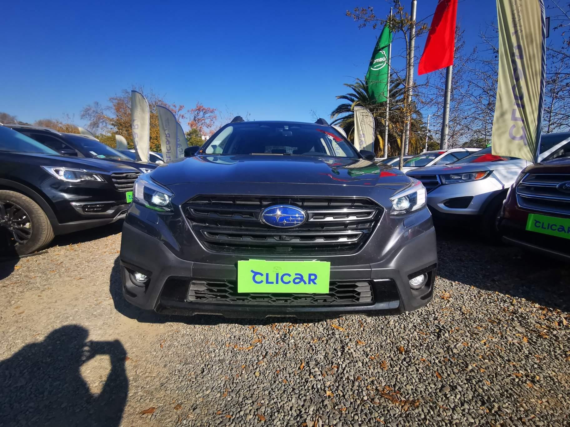 Station Wagon Subaru Outback