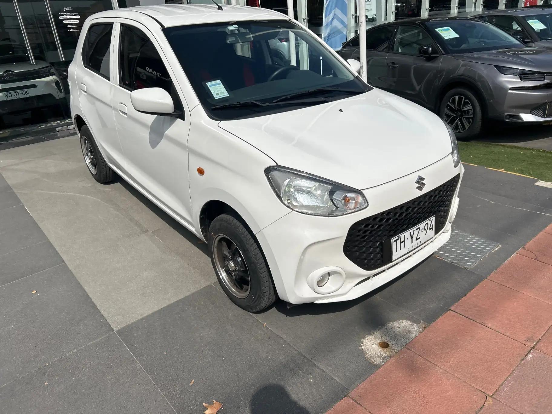 Automovil Suzuki Alto