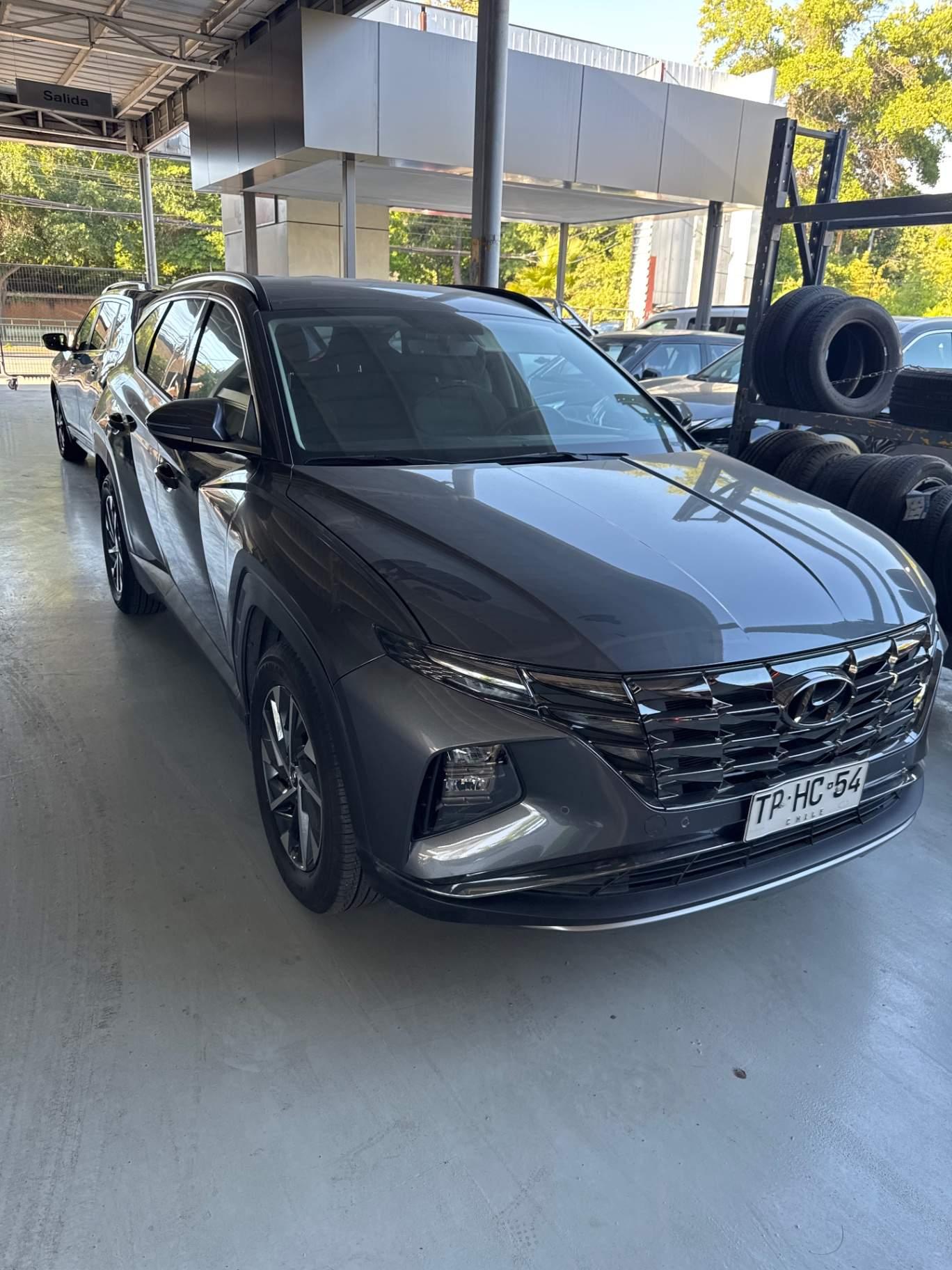 Station Wagon Hyundai Tucson