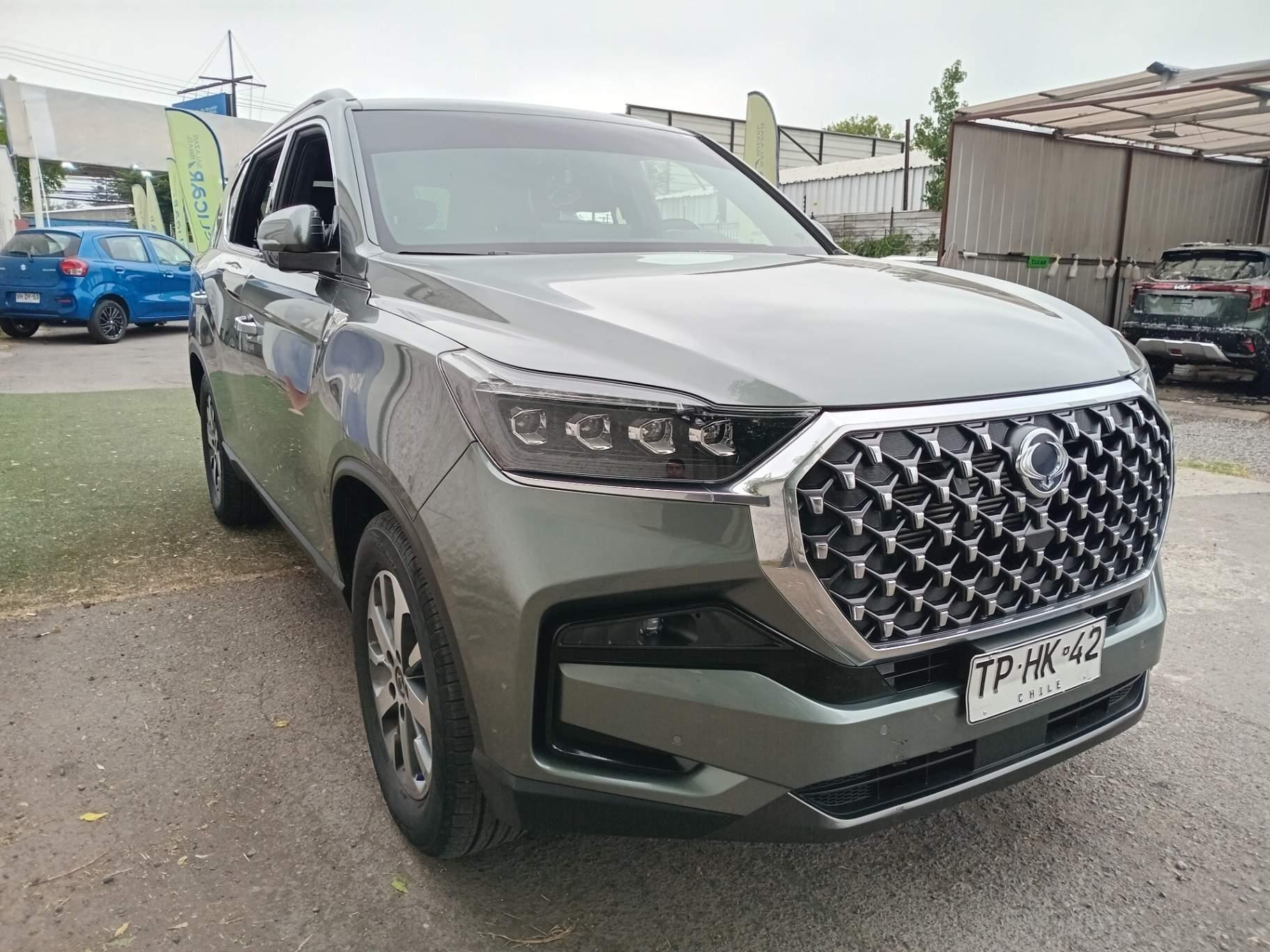 Station Wagon Ssangyong Rexton